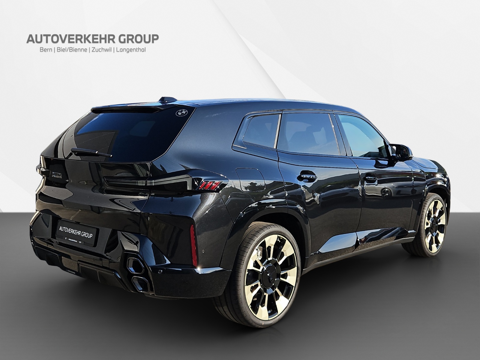 BMW XM xDrive 50e-image-5