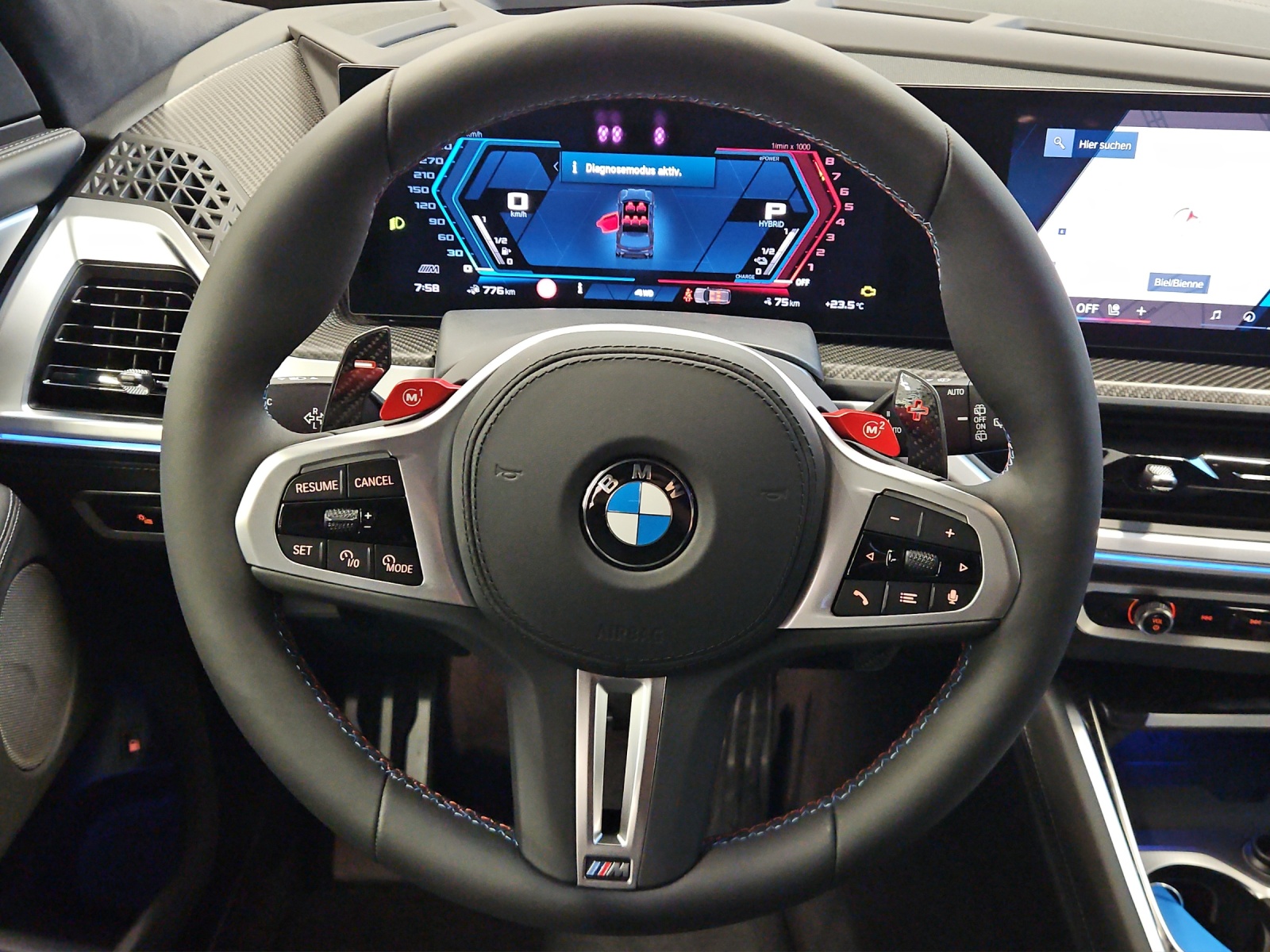 BMW XM xDrive 50e-image-11