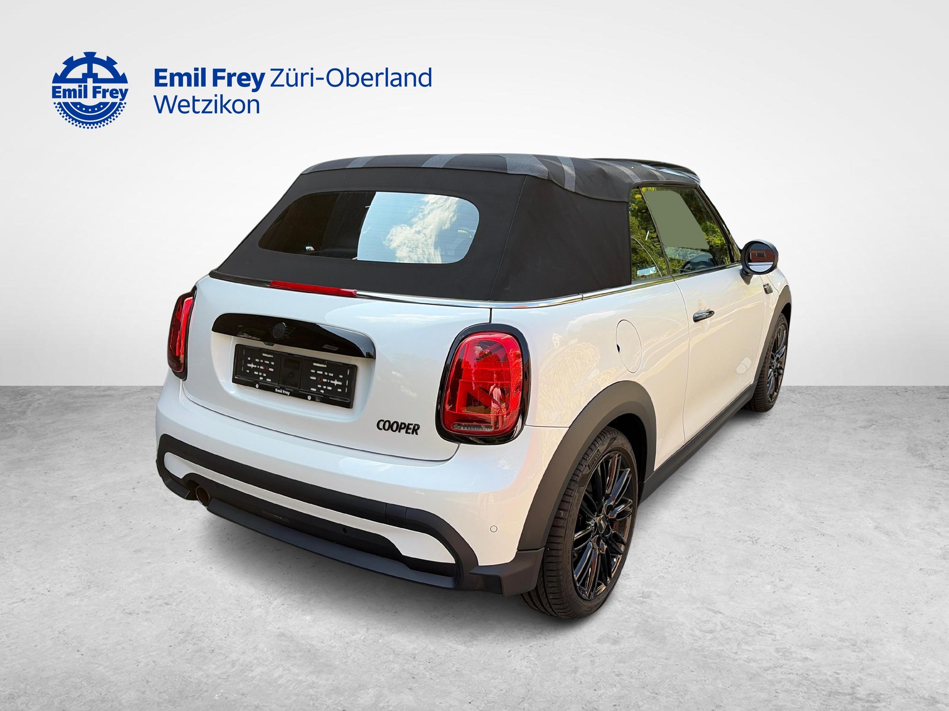 MINI Cabrio F57 1.5i Cooper-image-4