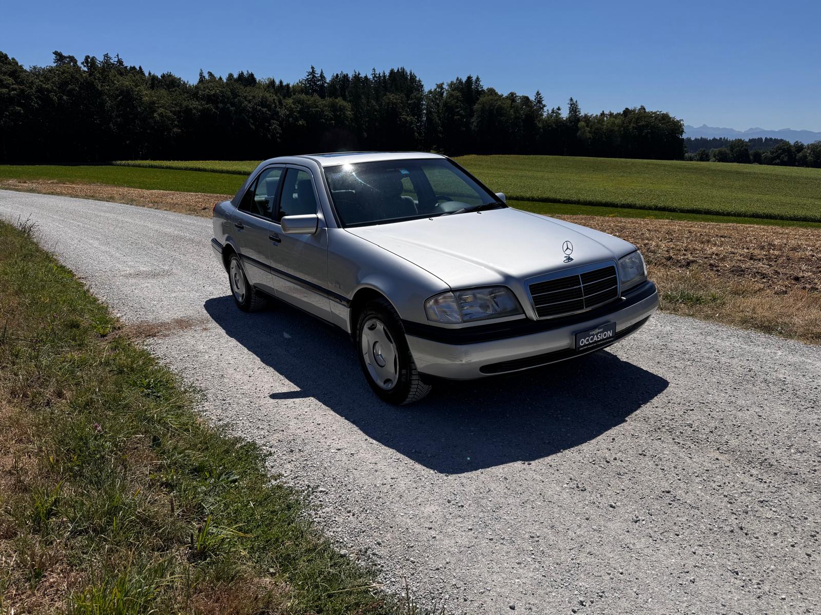 MERCEDES-BENZ C 180-image-1