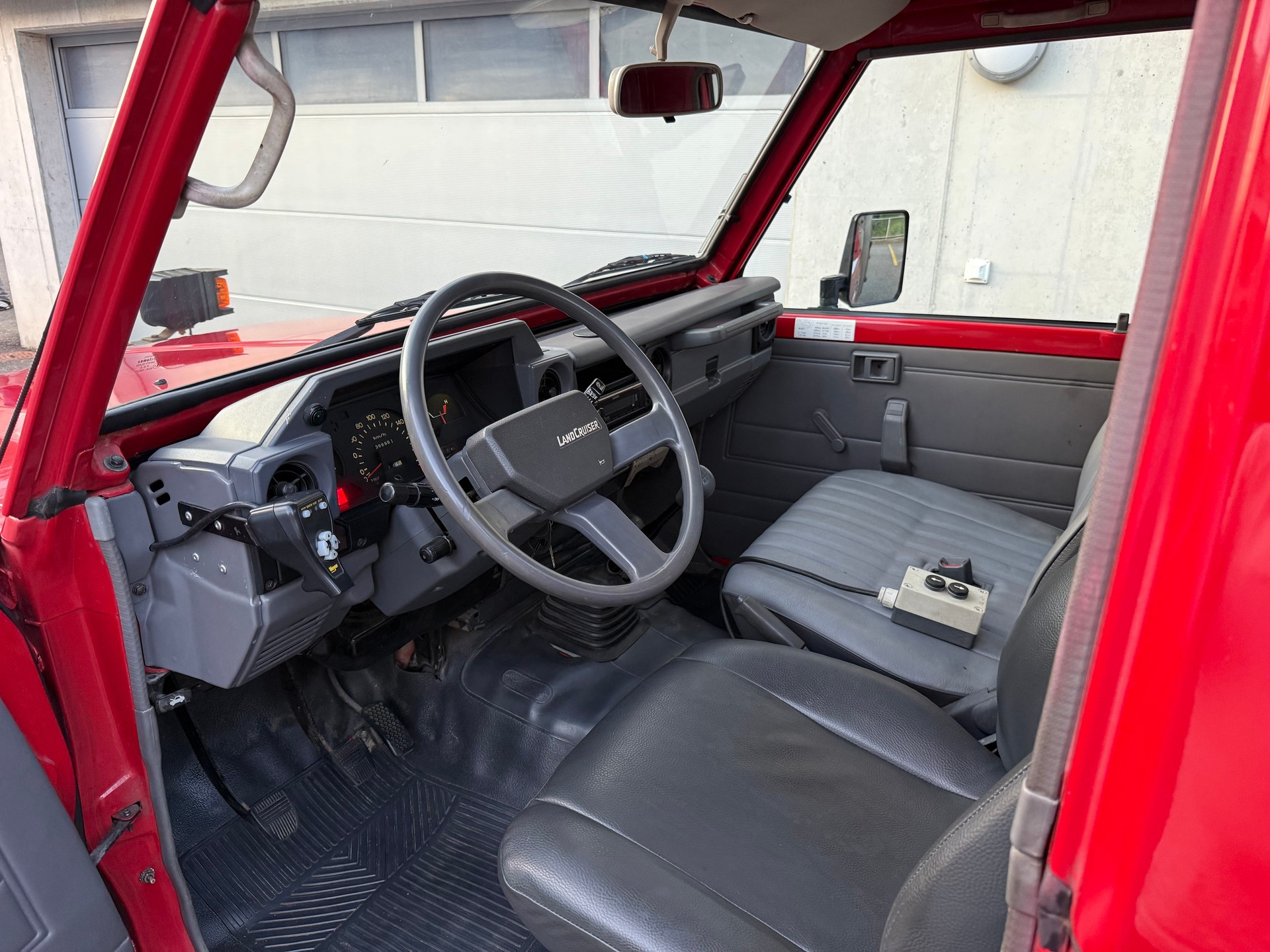 TOYOTA HZJ75 4.2D *3 Seiten-Kipper & Schneepflug*-image-11