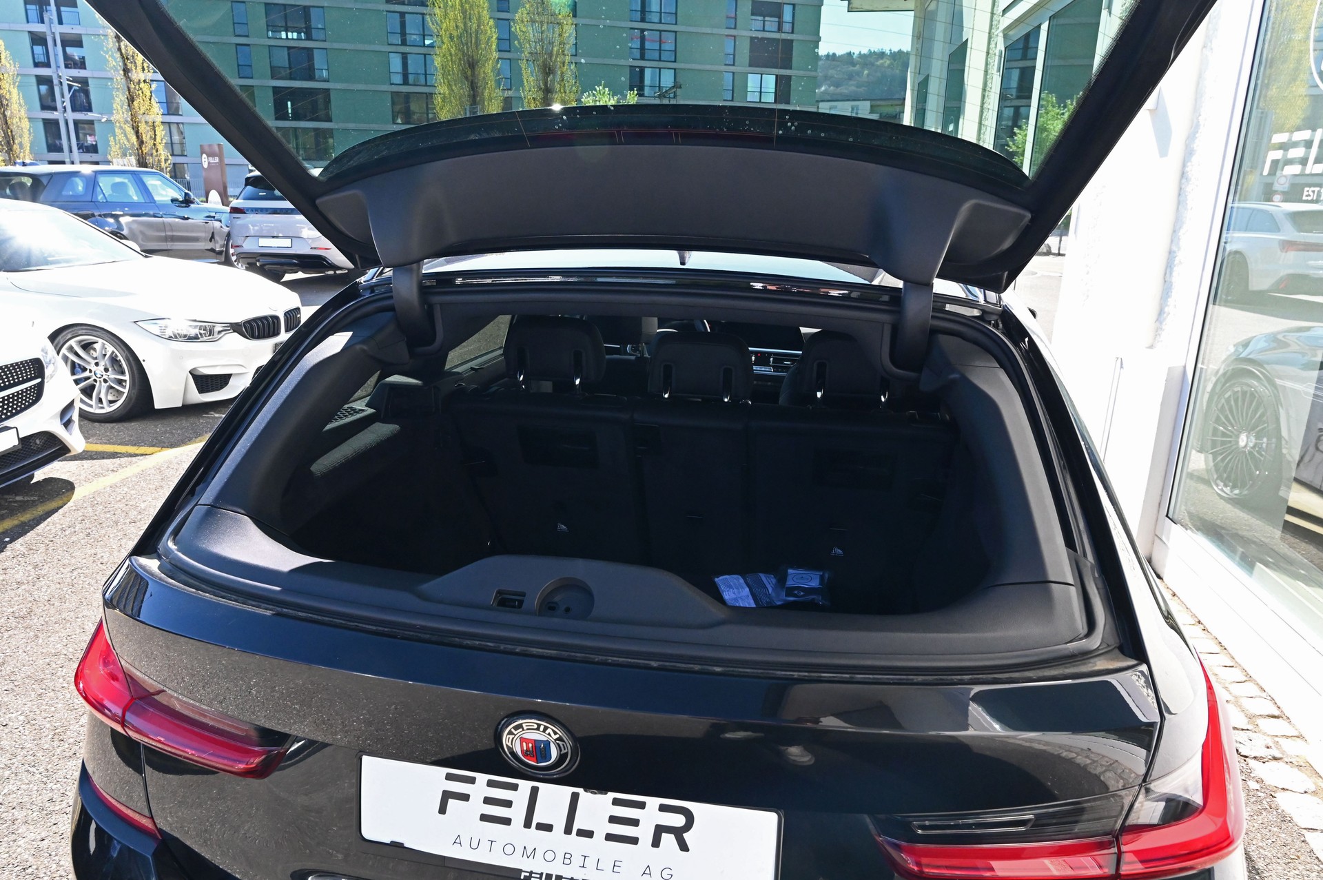 BMW-ALPINA D3 S BiTurbo Touring 3.0d xDrive Switch-Tronic **8-Fach Alpina Räder**-image-26