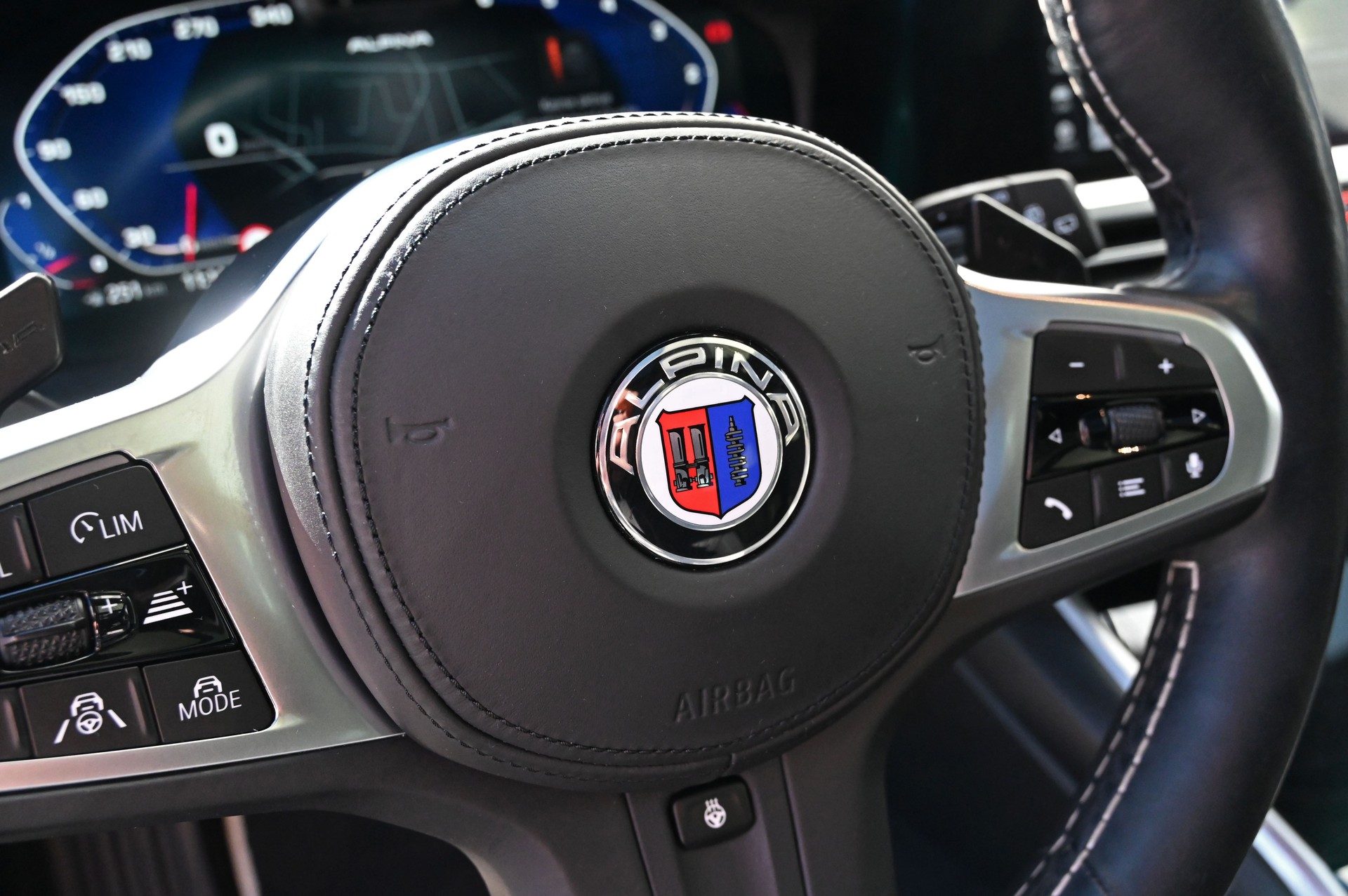 BMW-ALPINA D3 S BiTurbo Touring 3.0d xDrive Switch-Tronic **8-Fach Alpina Räder**-image-15