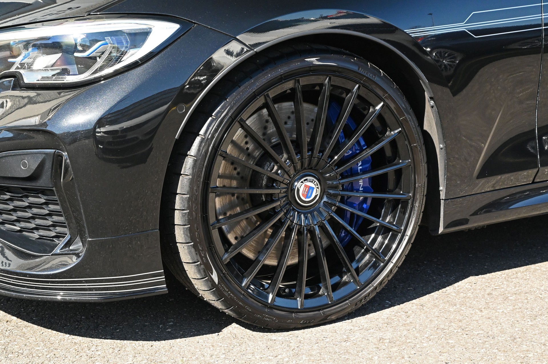 BMW-ALPINA D3 S BiTurbo Touring 3.0d xDrive Switch-Tronic **8-Fach Alpina Räder**-image-3