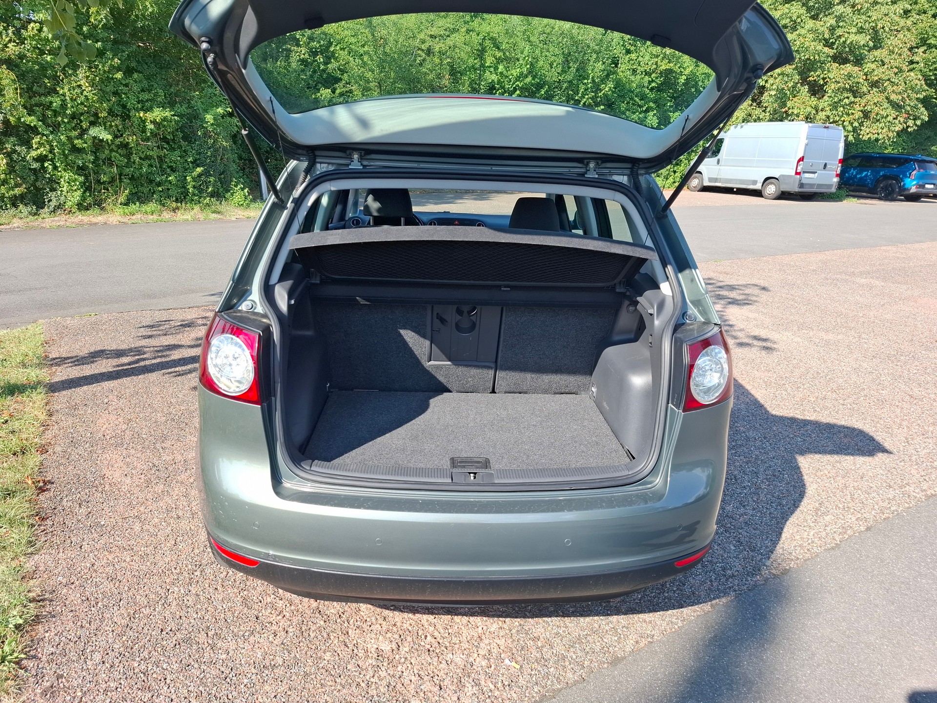 VW Golf Plus 2.0 FSI Comfortline-image-8