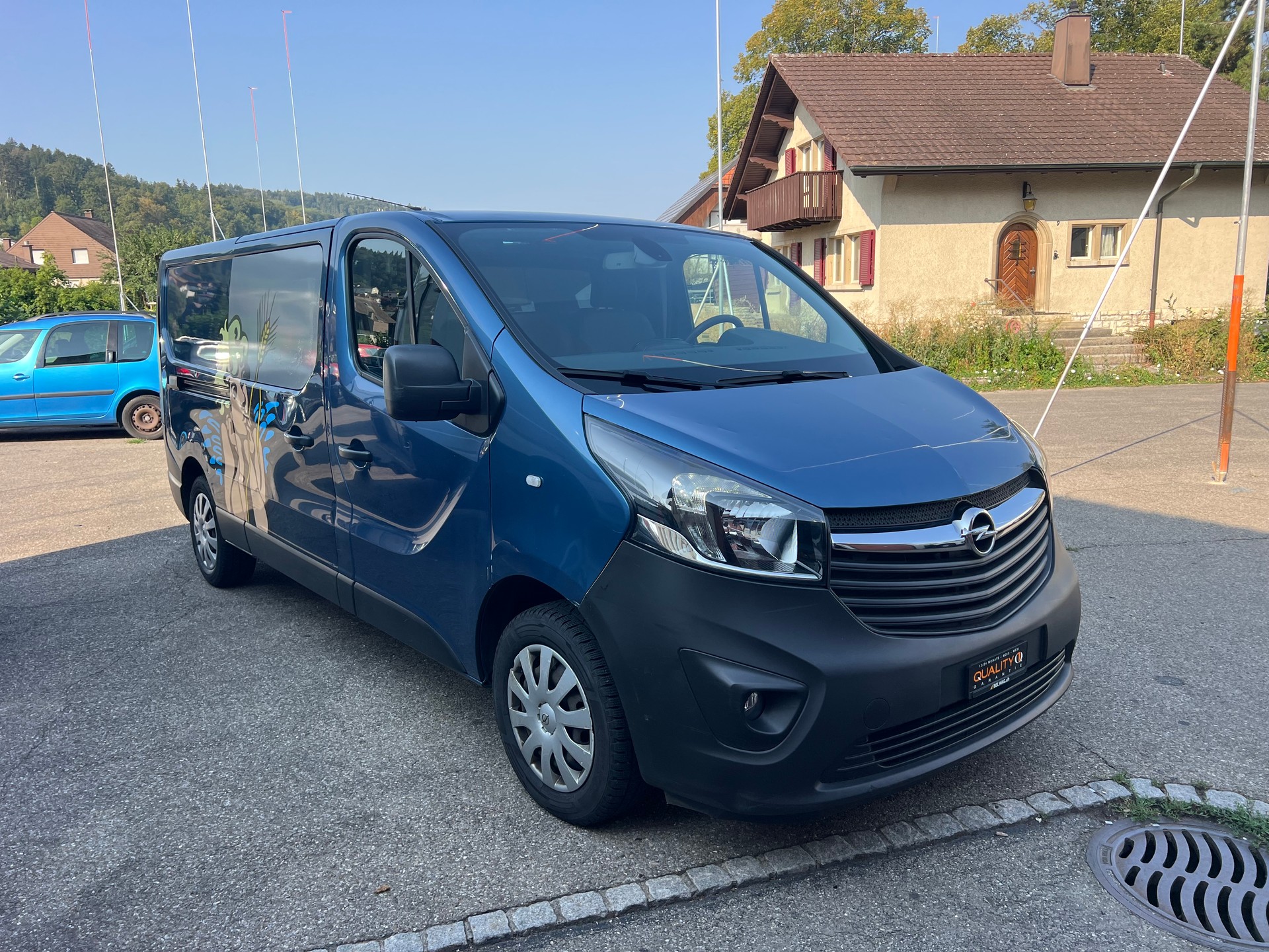 OPEL Vivaro 1.6 BiTurbo CDTI ecoFLEX 2.9t L2H1-image-1