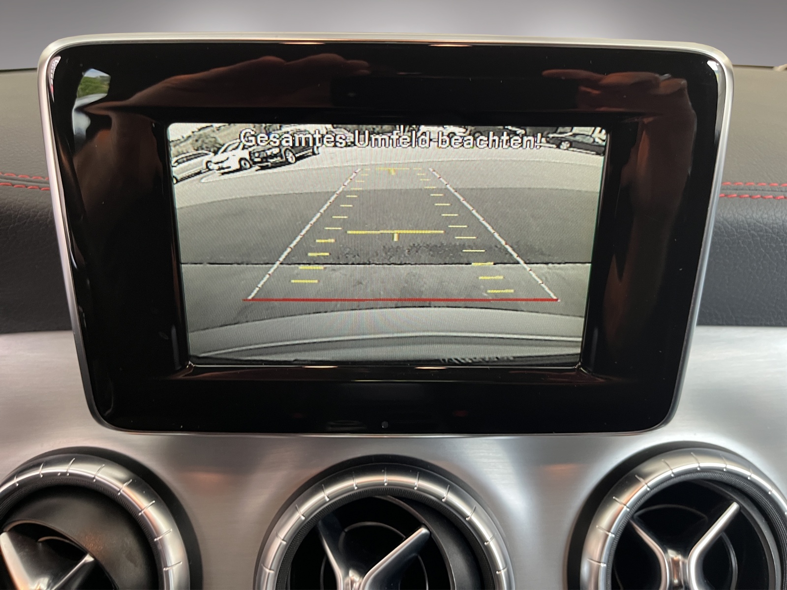 MERCEDES-BENZ CLA 200 AMG Line 7G-DCT-image-13