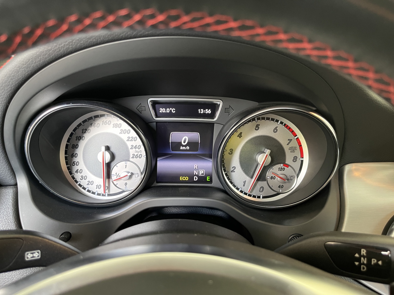 MERCEDES-BENZ CLA 200 AMG Line 7G-DCT-image-10