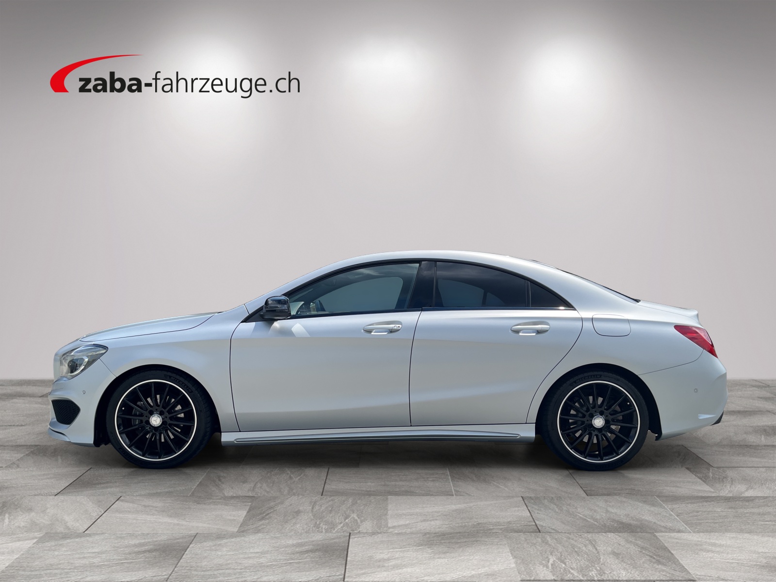 MERCEDES-BENZ CLA 200 AMG Line 7G-DCT-image-1