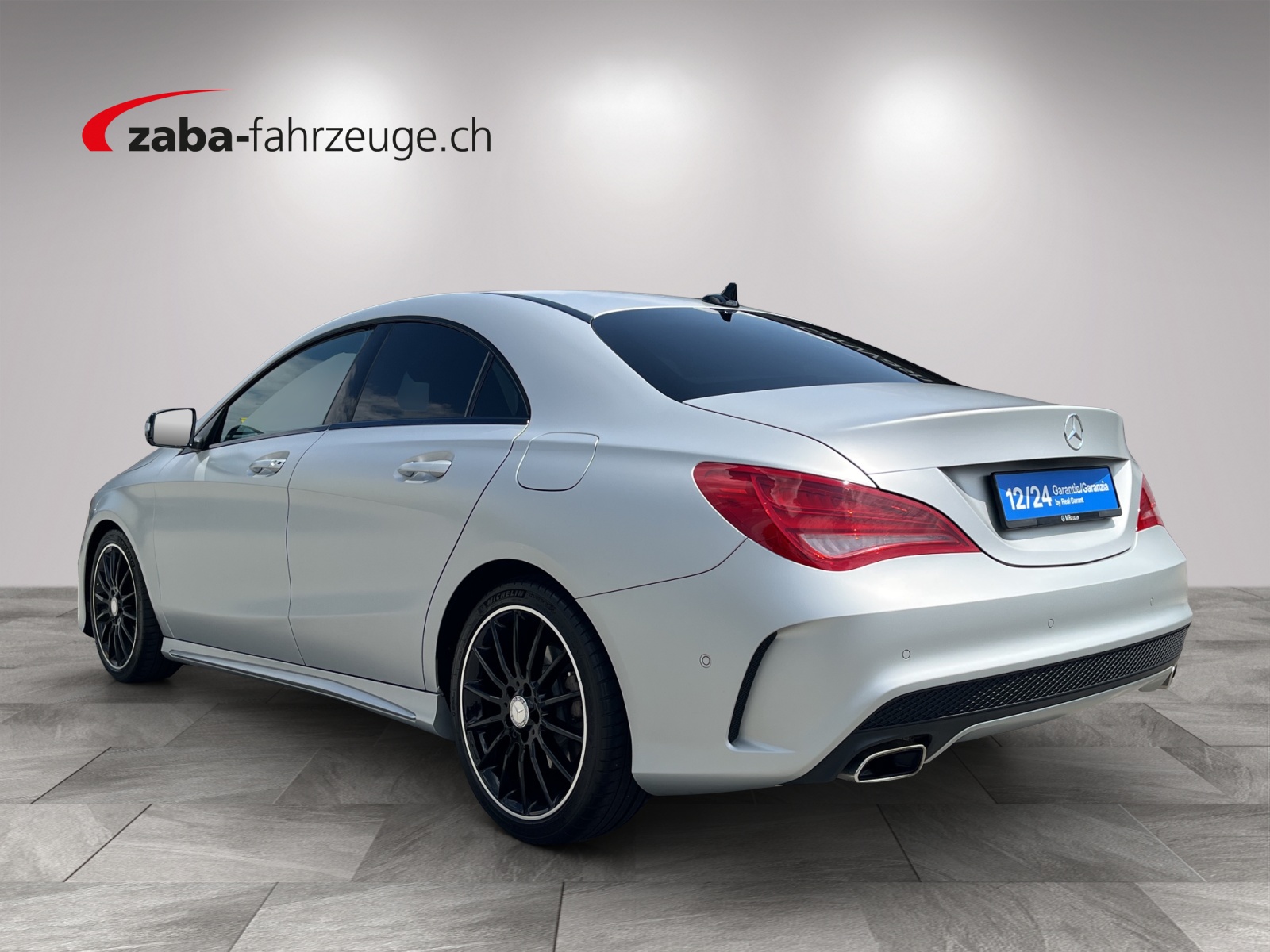 MERCEDES-BENZ CLA 200 AMG Line 7G-DCT-image-2