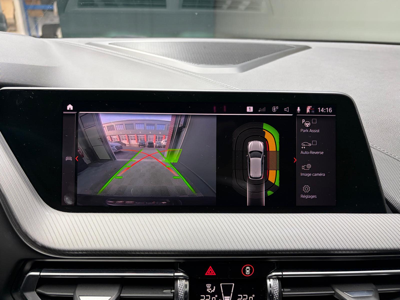BMW M135i xDrive Steptronic-image-21