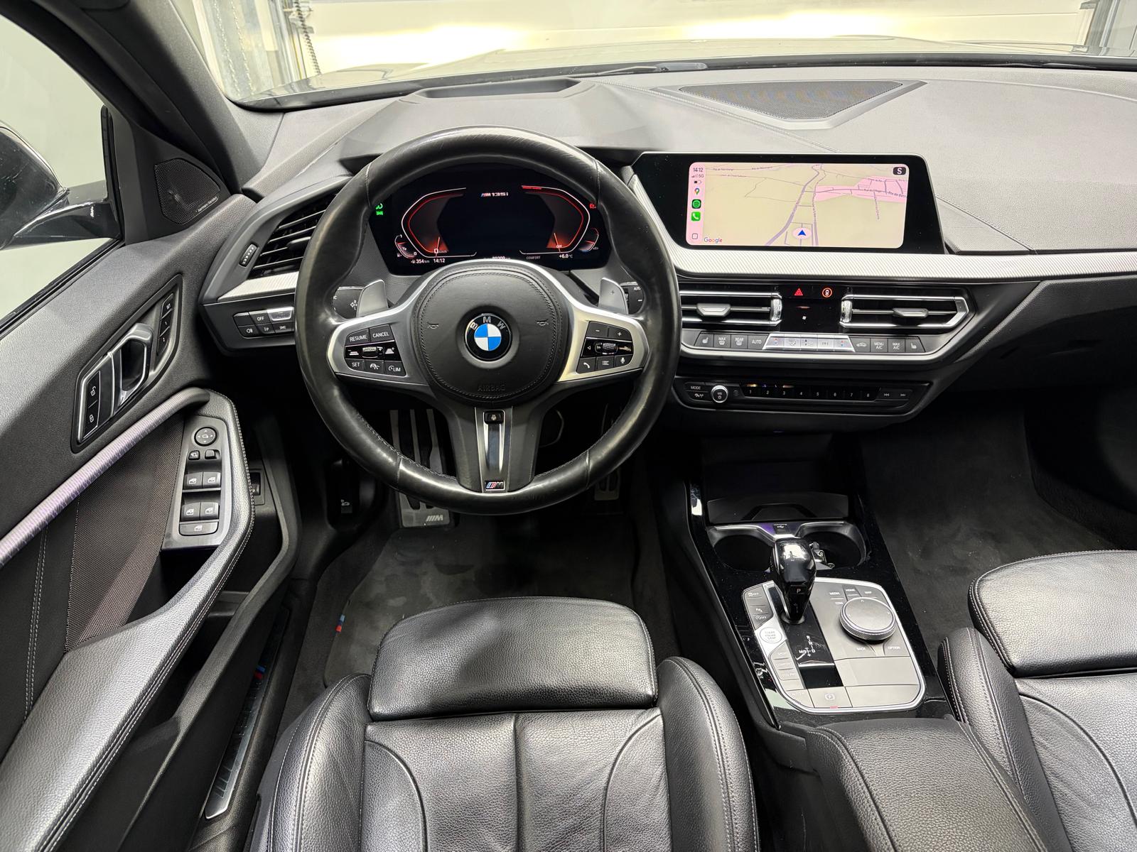 BMW M135i xDrive Steptronic-image-15