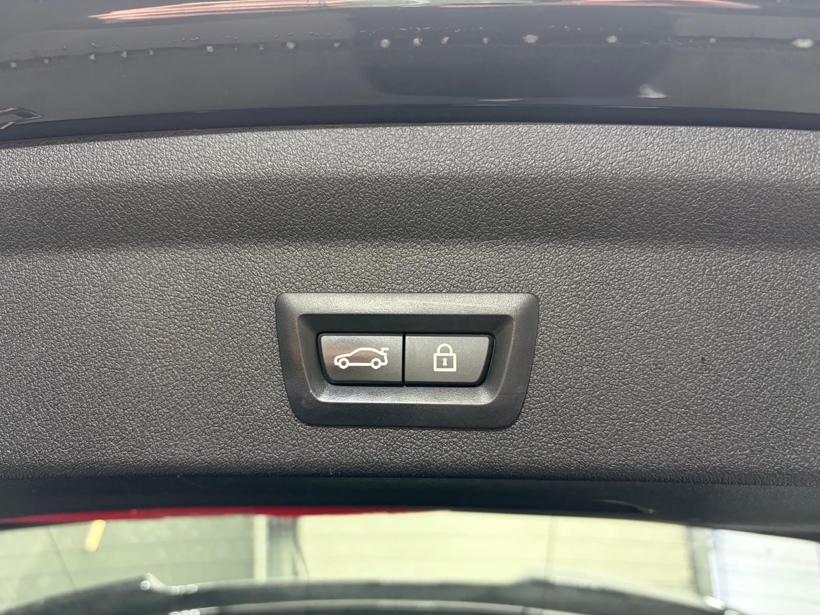 BMW M135i xDrive Steptronic-image-29