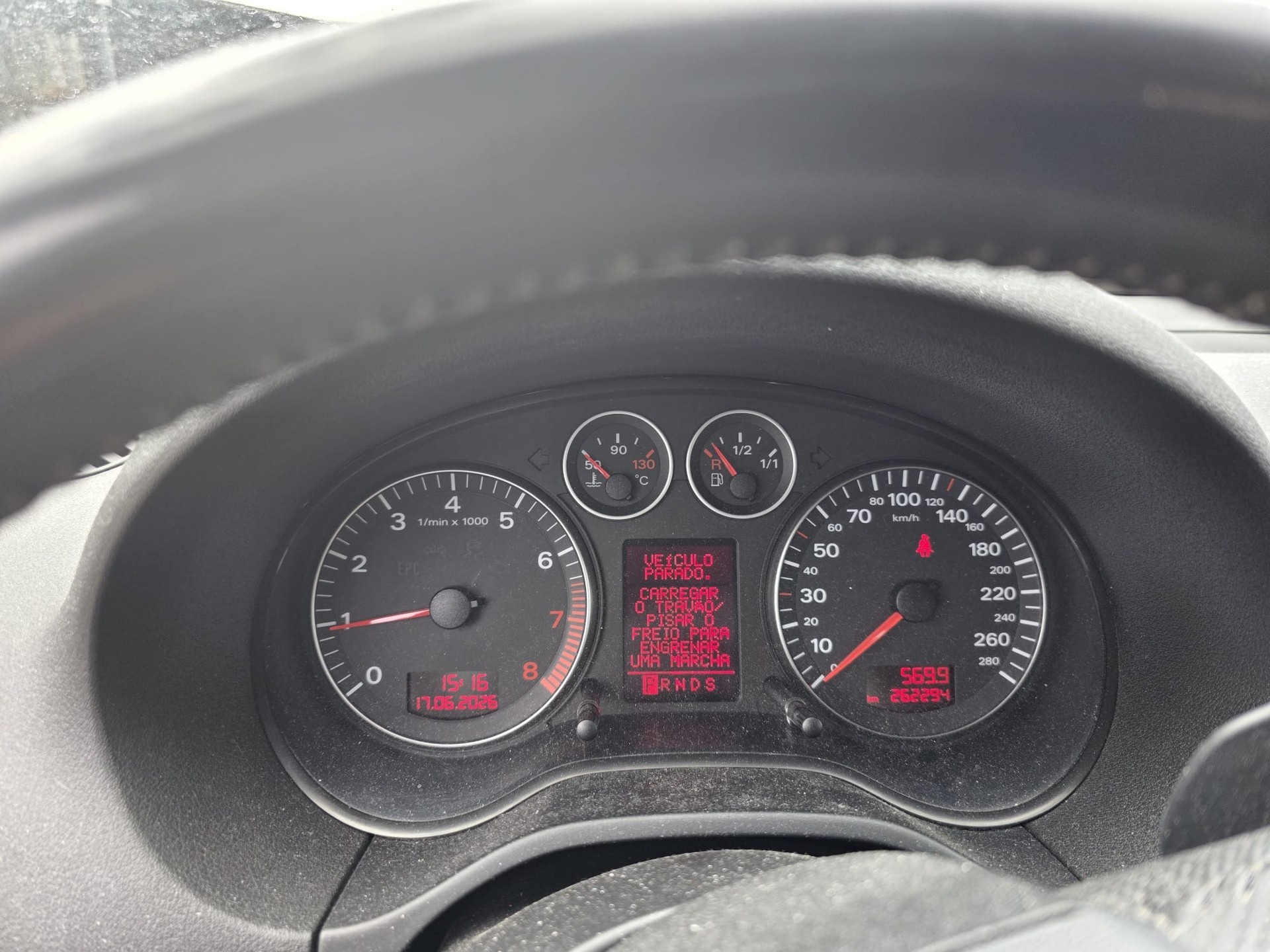 AUDI A3 2.0 TFSI Automatik-image-3