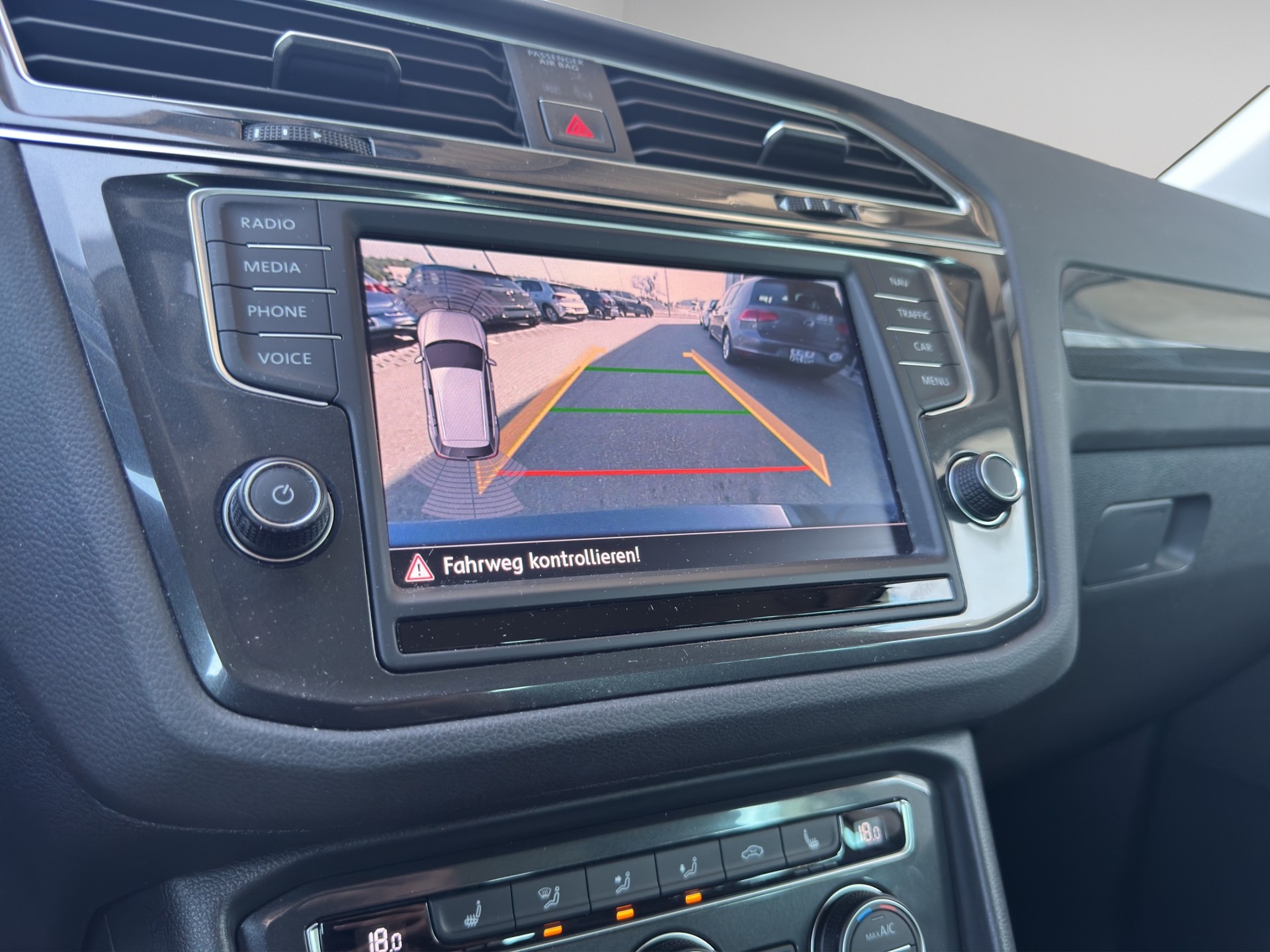 VW Tiguan 2.0TSI Comfortline 4Motion DSG-image-13
