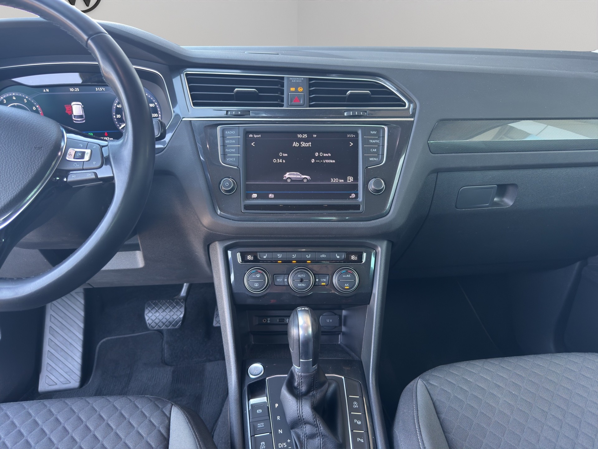 VW Tiguan 2.0TSI Comfortline 4Motion DSG-image-11