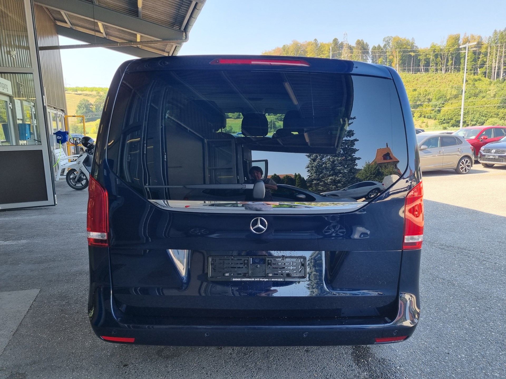 MERCEDES-BENZ V 250 d kompakt Avantgarde 4Matic 9G-Tronic-image-4