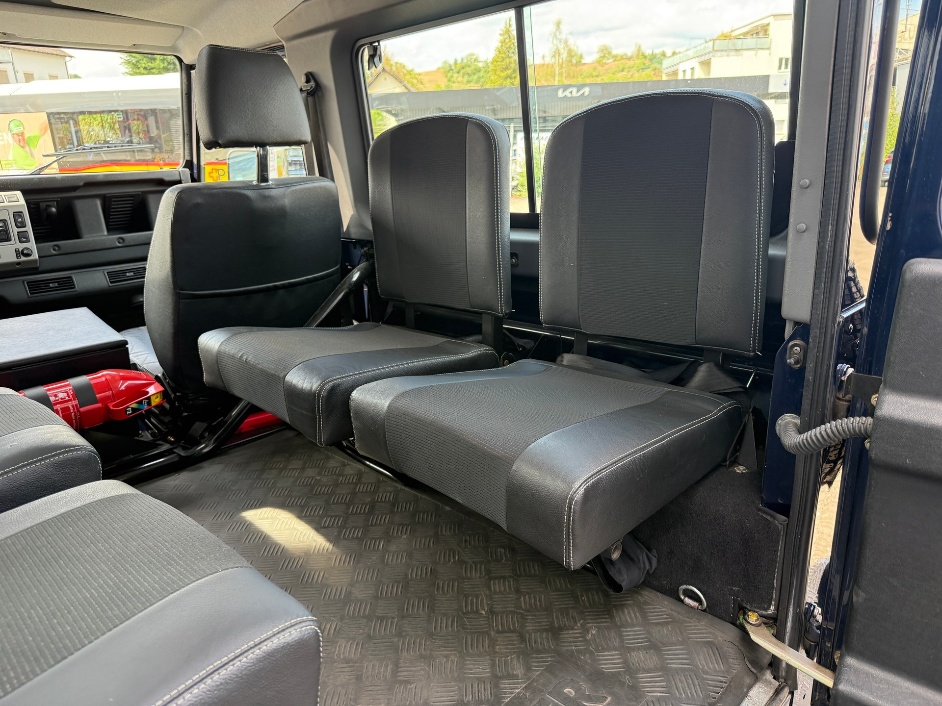 LAND ROVER 90 Td5 Stationwagon-image-12