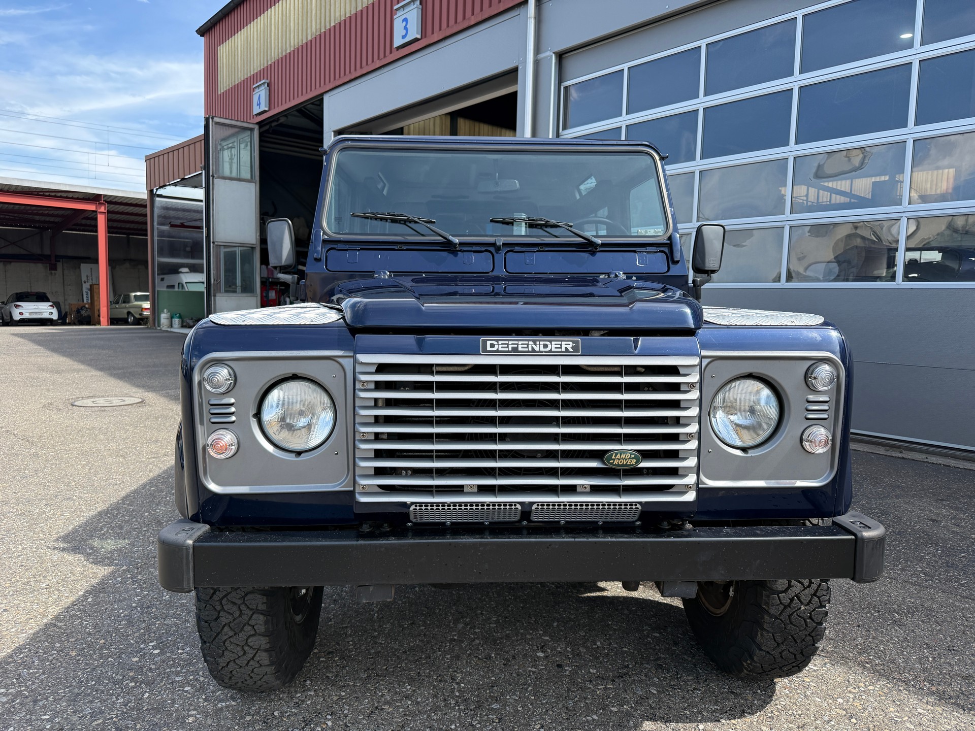 LAND ROVER 90 Td5 Stationwagon-image-4