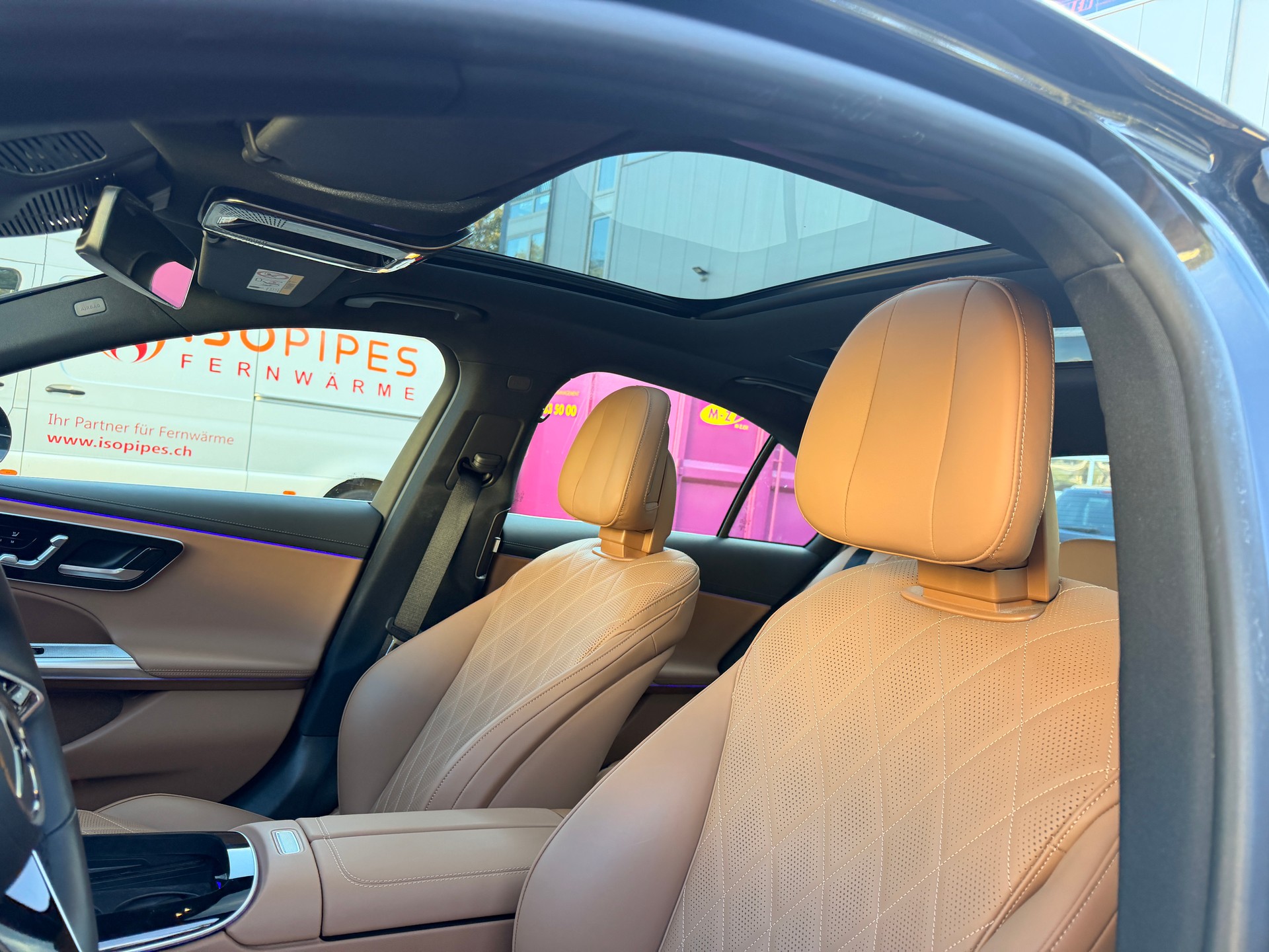 MERCEDES-BENZ E 400 e 4Matic 9G-Tronic Exclusive-image-8