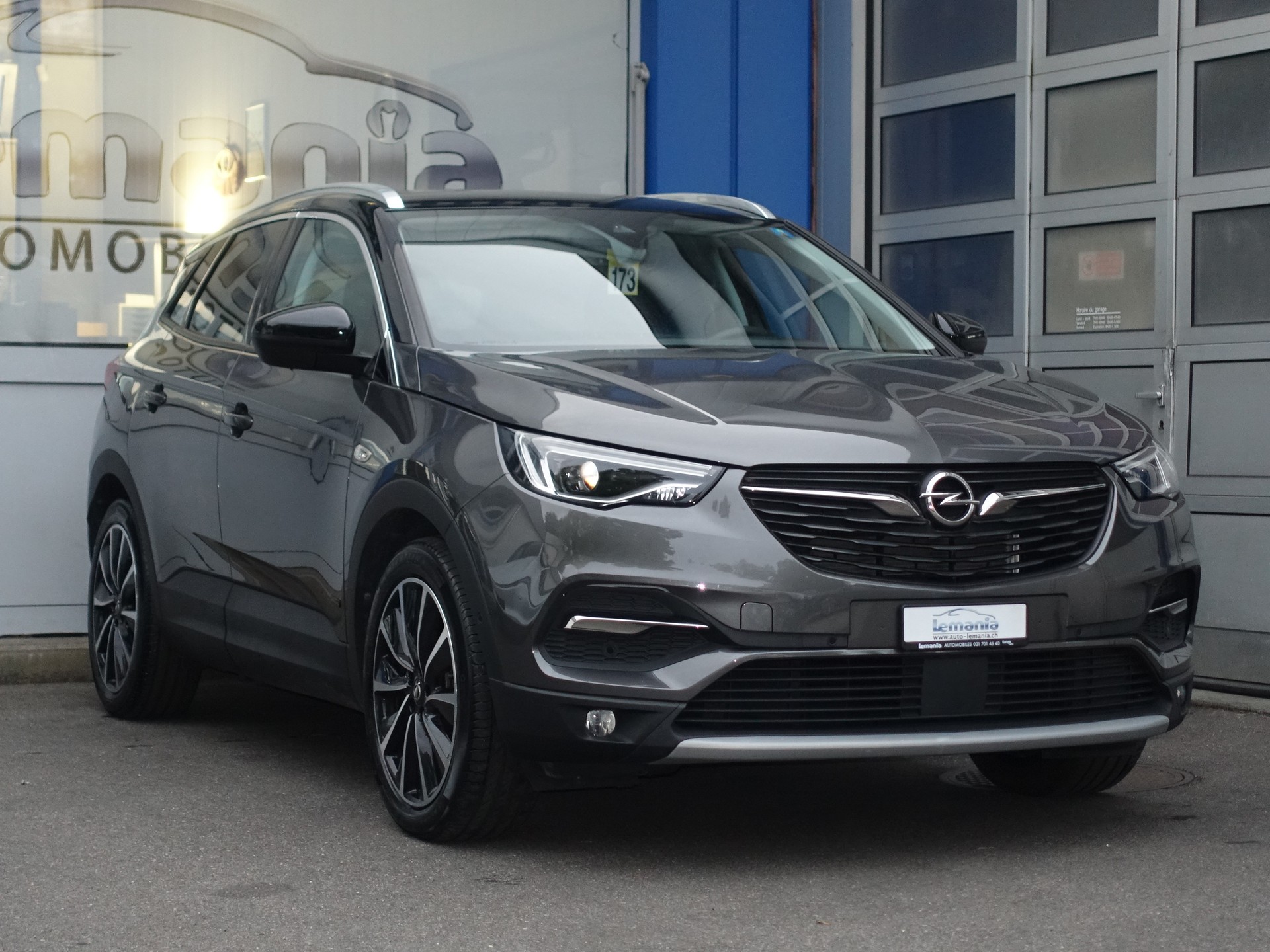 OPEL Grandland X 1.6 Hybrid4 Ultimate Automatik-image-0