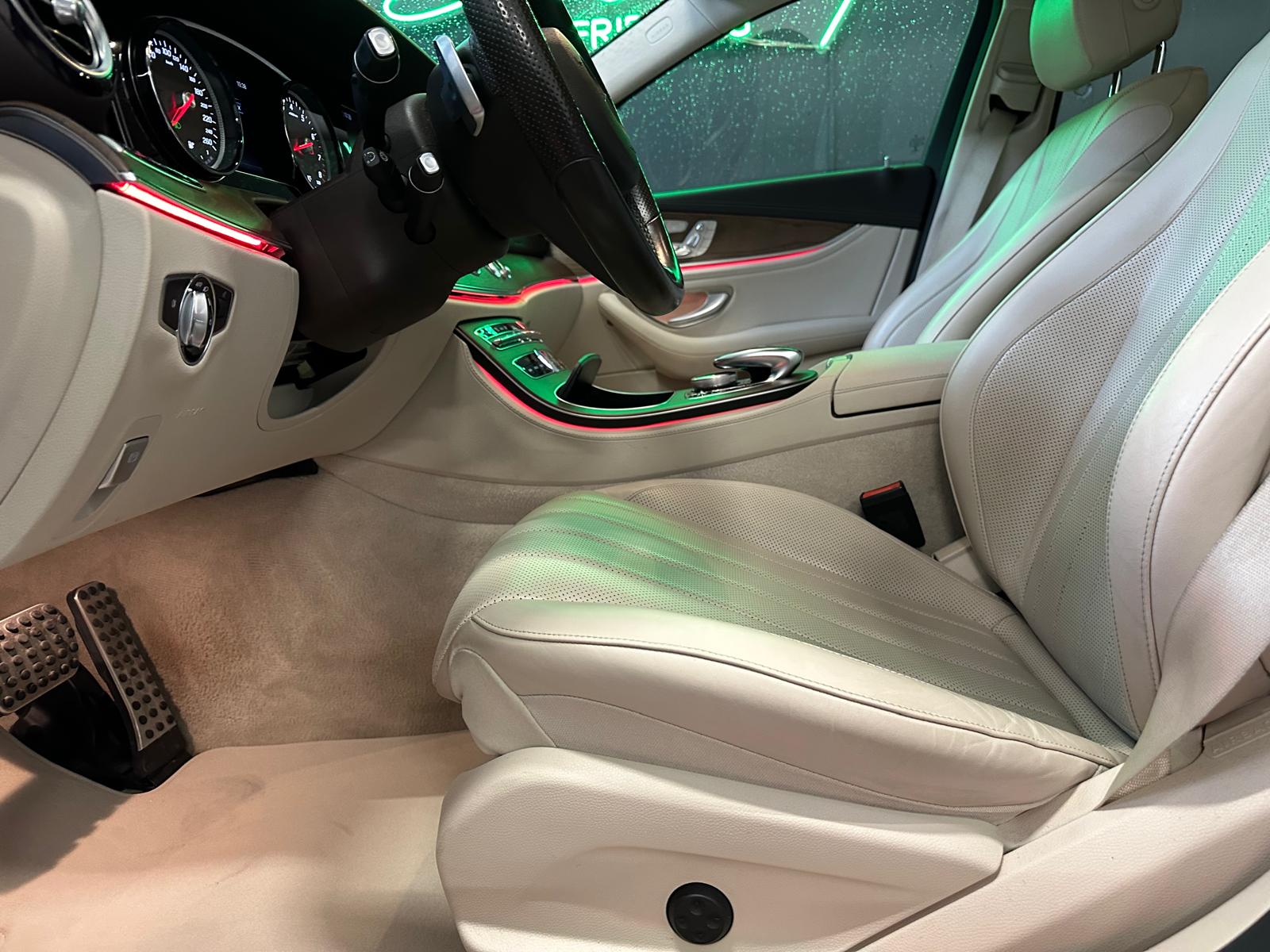 MERCEDES-BENZ E 200 Avantgarde 4 Matic 9G-Tronic *Toit ouvrant*Attelage*Carplay-image-9