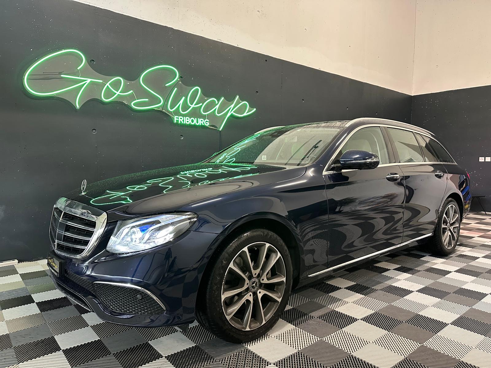 MERCEDES-BENZ E 200 Avantgarde 4 Matic 9G-Tronic *Toit ouvrant*Attelage*Carplay-image-0