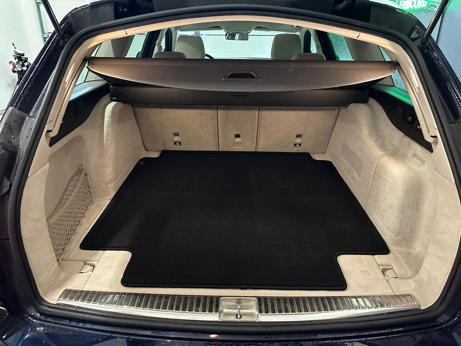 MERCEDES-BENZ E 200 Avantgarde 4 Matic 9G-Tronic *Toit ouvrant*Attelage*Carplay-image-27
