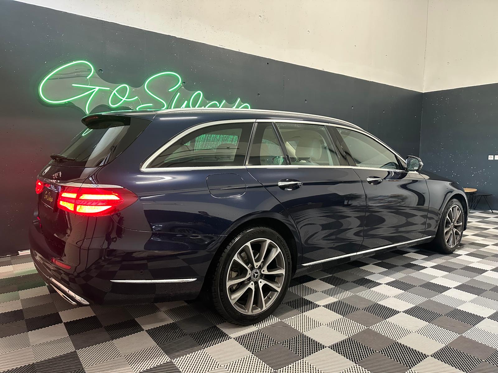 MERCEDES-BENZ E 200 Avantgarde 4 Matic 9G-Tronic *Toit ouvrant*Attelage*Carplay-image-5