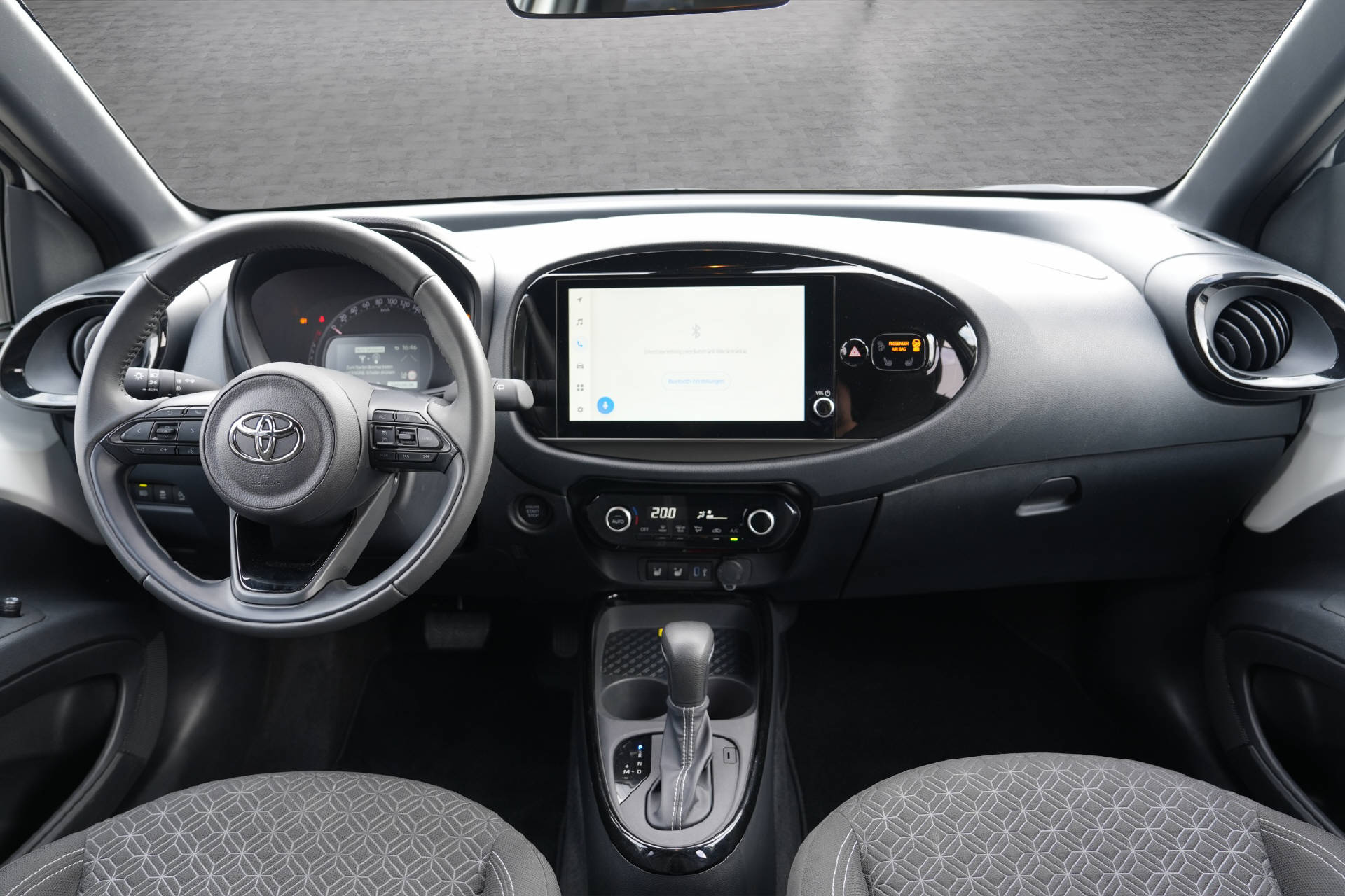 TOYOTA Aygo X 1.0 VVT-i Trend Tech Mulimedia-image-9