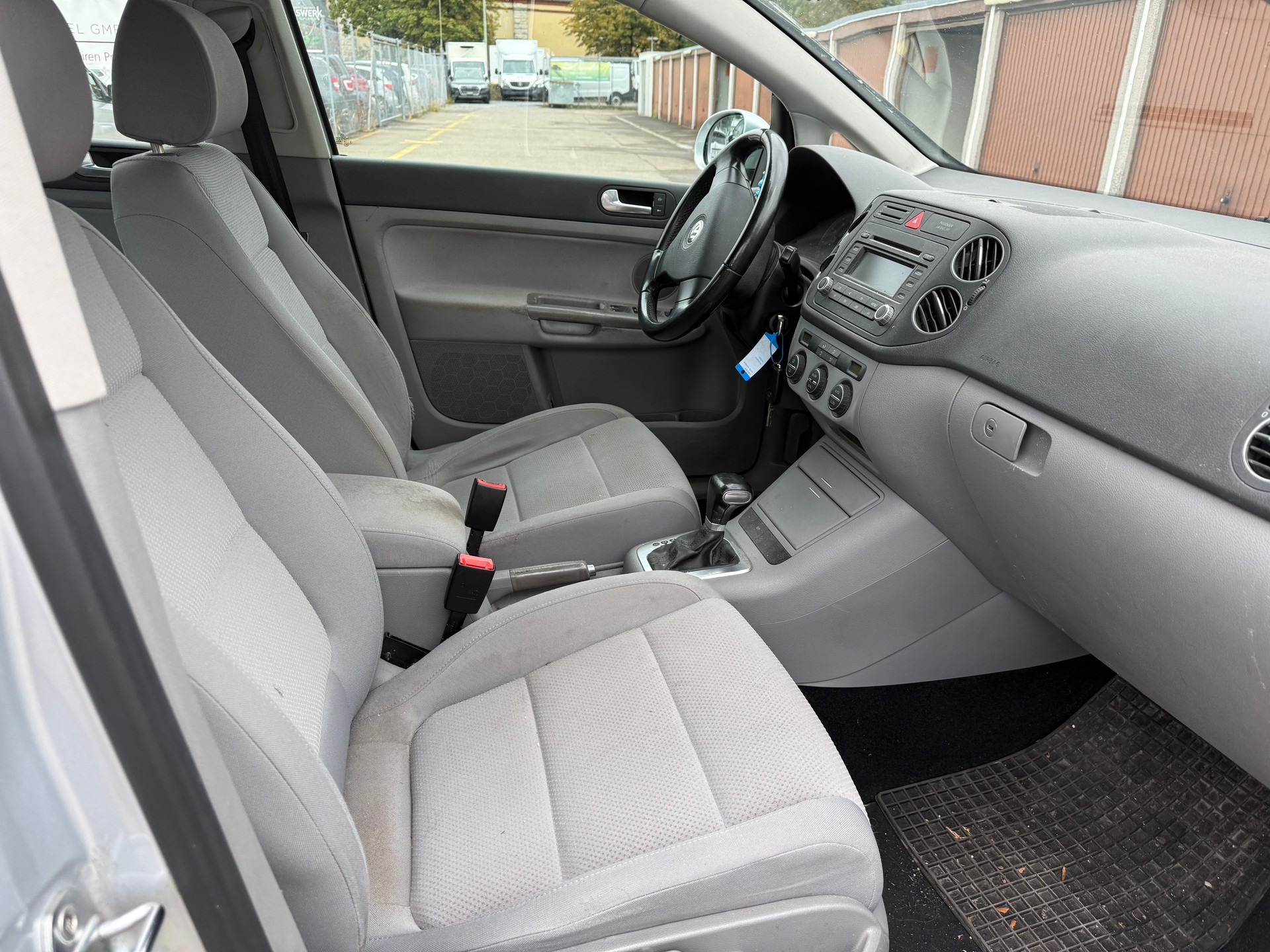 VW Golf Plus 2.0 FSI Comfortline-image-7