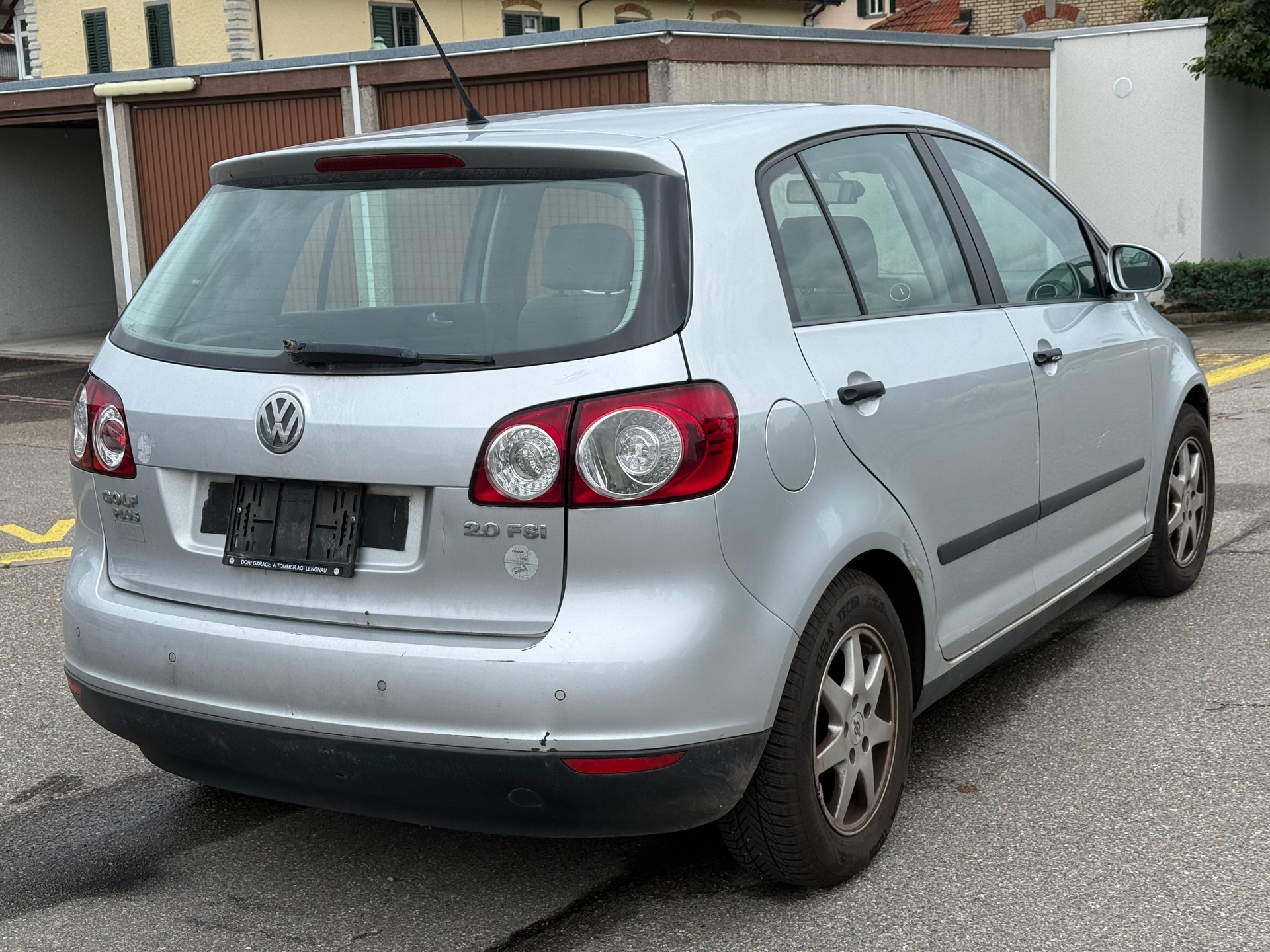 VW Golf Plus 2.0 FSI Comfortline-image-4