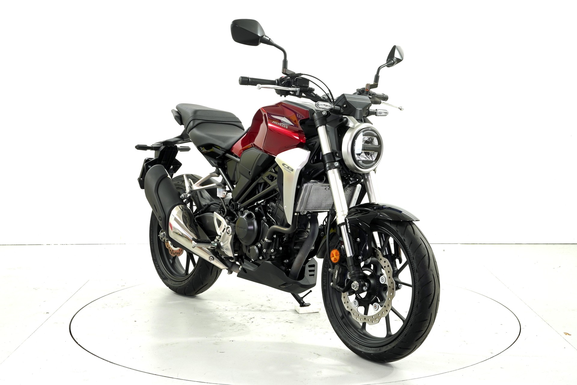 HONDA CBF300NA-showroom-element-1