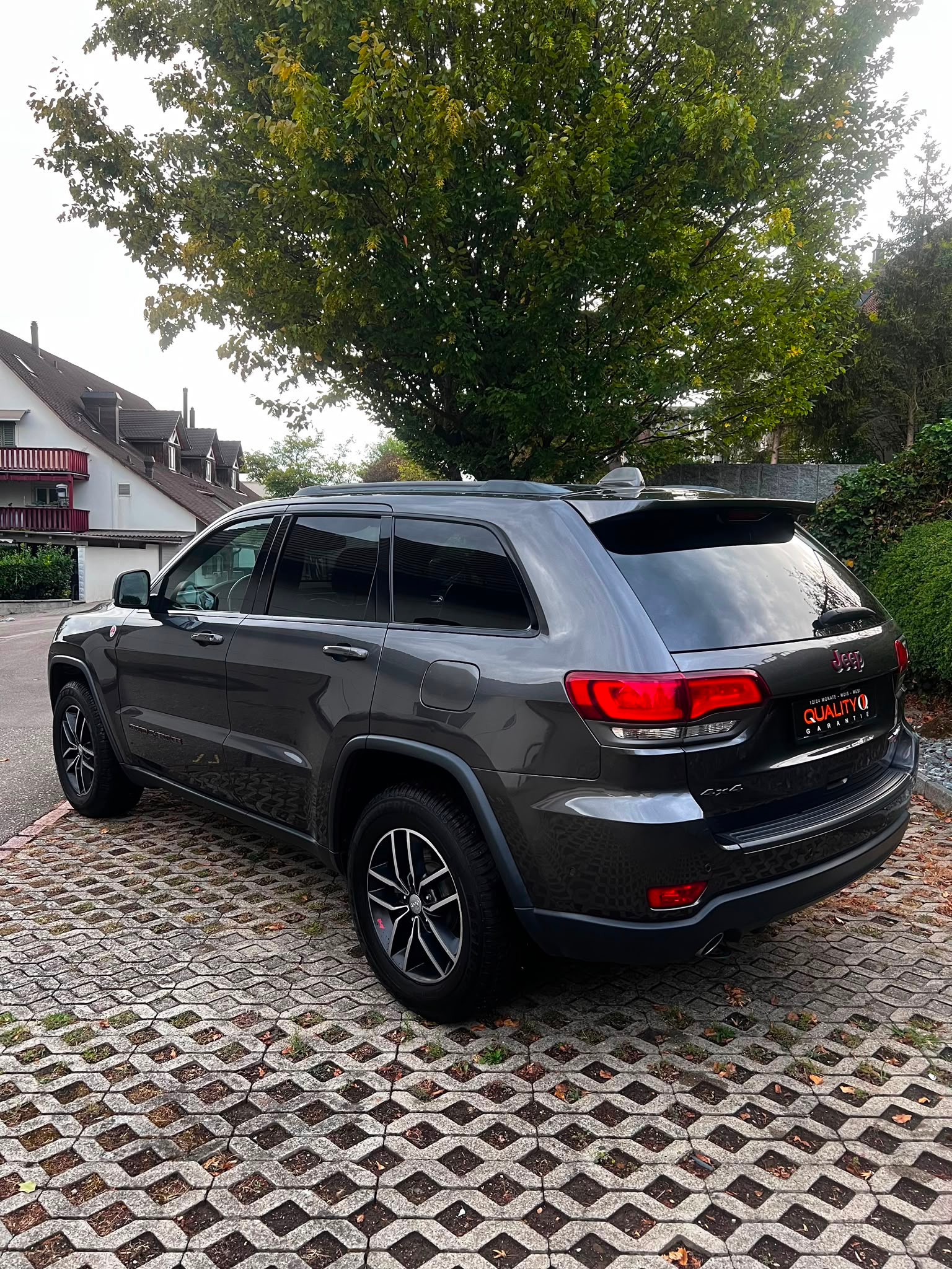 JEEP Grand Cherokee 3.0 CRD Trailhawk Automatic-image-1