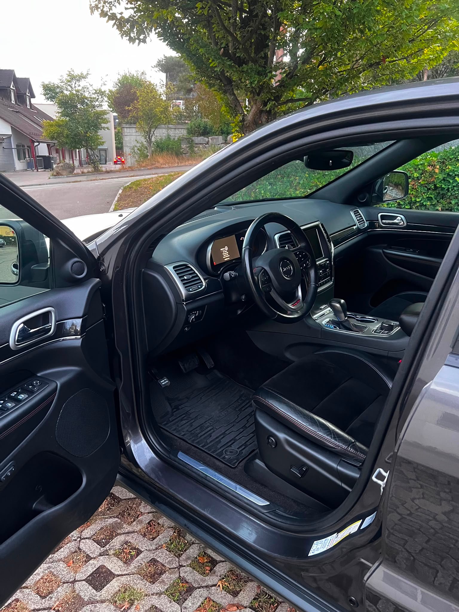 JEEP Grand Cherokee 3.0 CRD Trailhawk Automatic-image-3