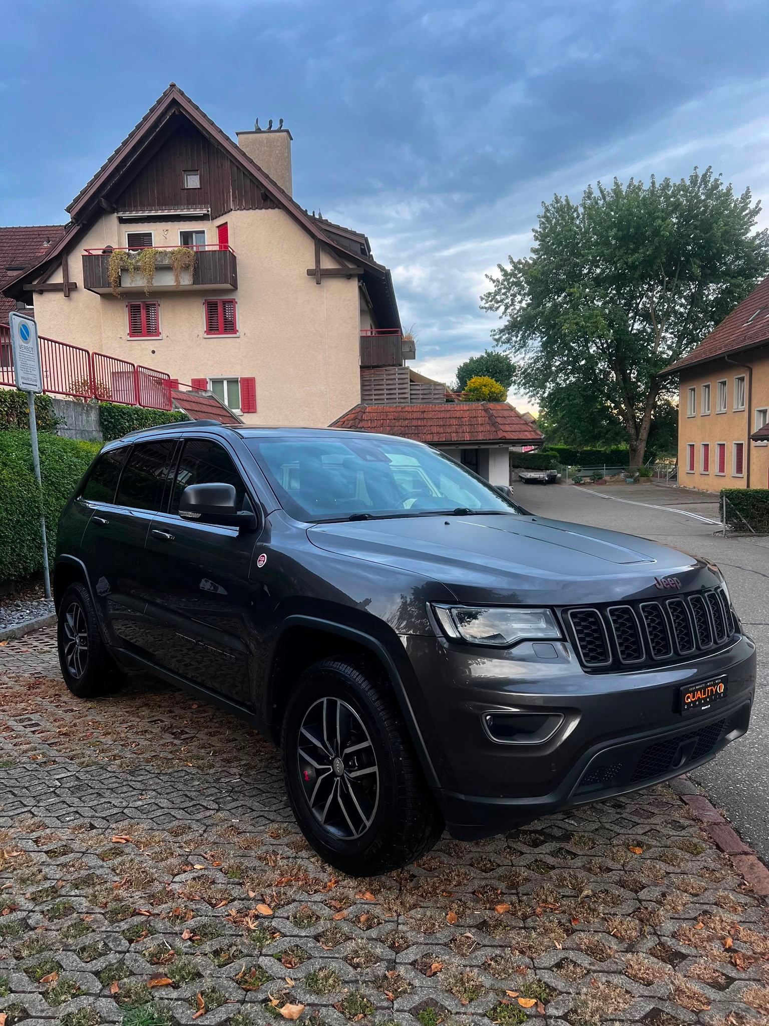 JEEP Grand Cherokee 3.0 CRD Trailhawk Automatic-image-2
