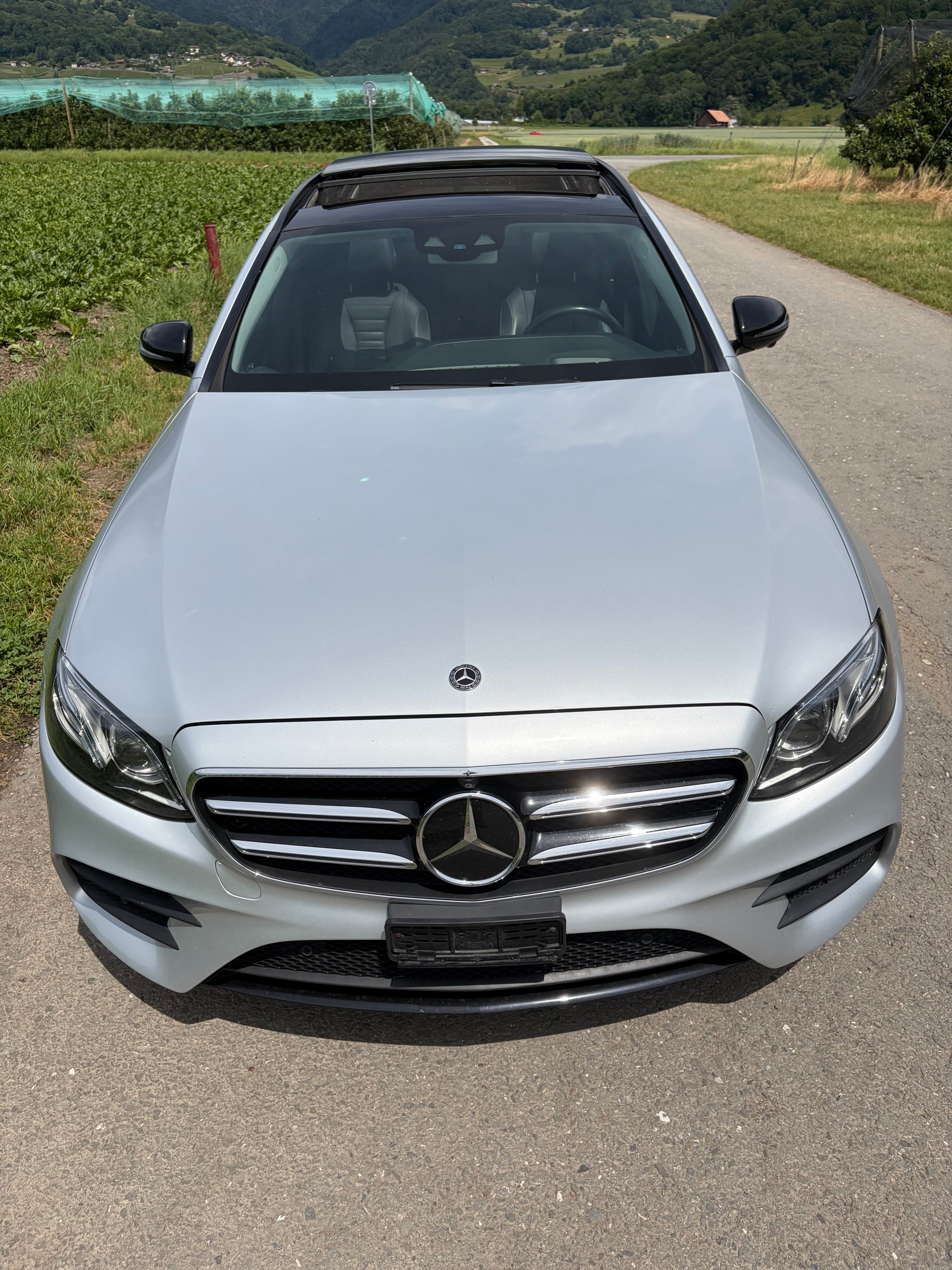MERCEDES-BENZ E 400 AMG Line 4matic-image-4