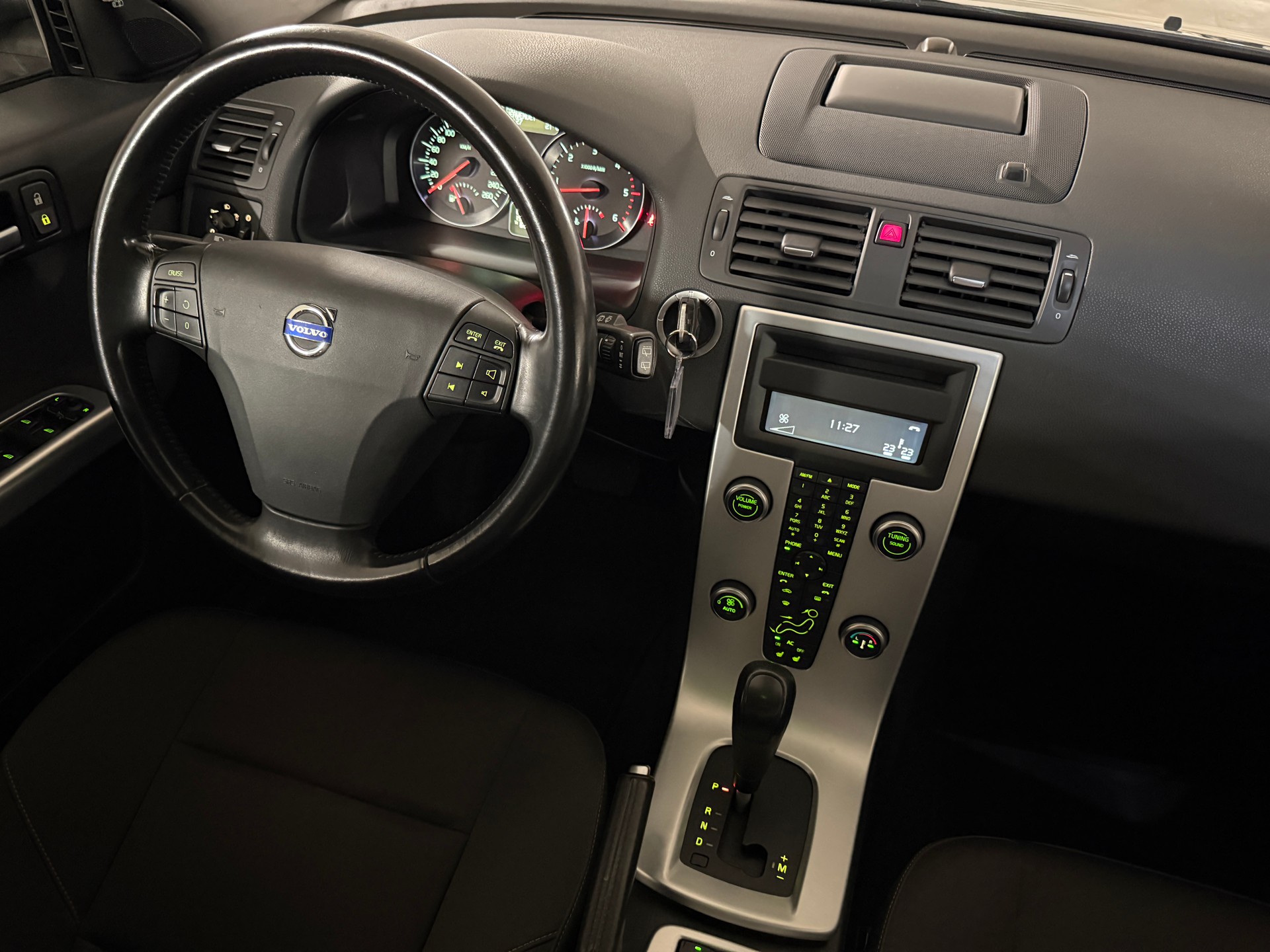VOLVO 2.0 D4 Momentum-image-6