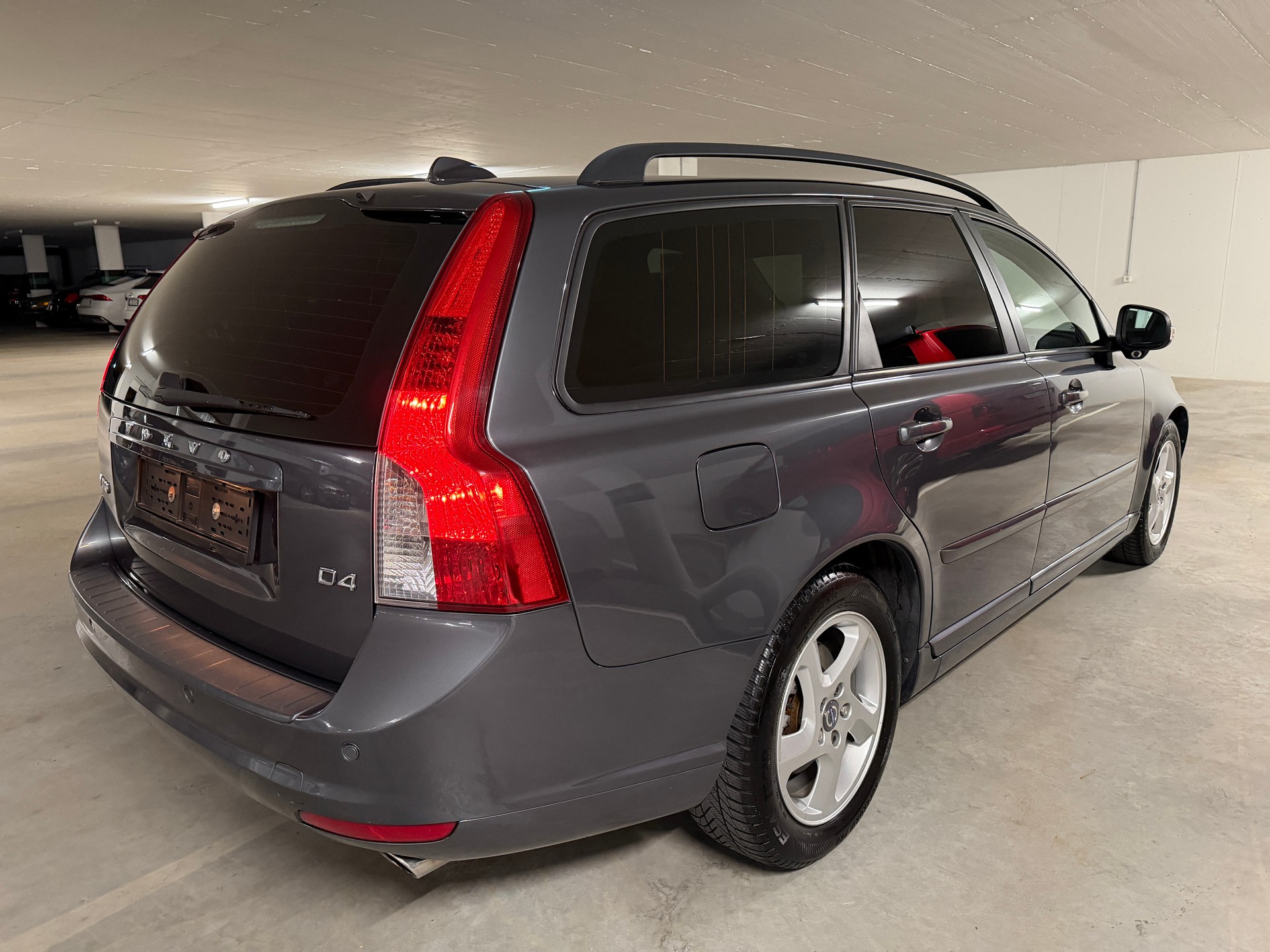 VOLVO 2.0 D4 Momentum-image-5