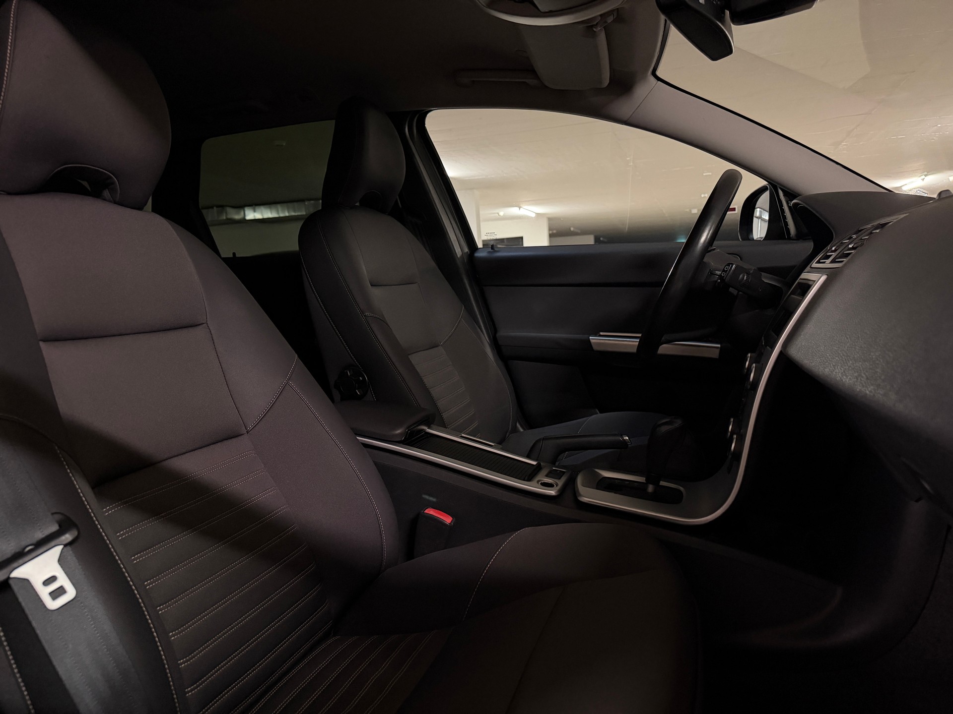 VOLVO 2.0 D4 Momentum-image-9