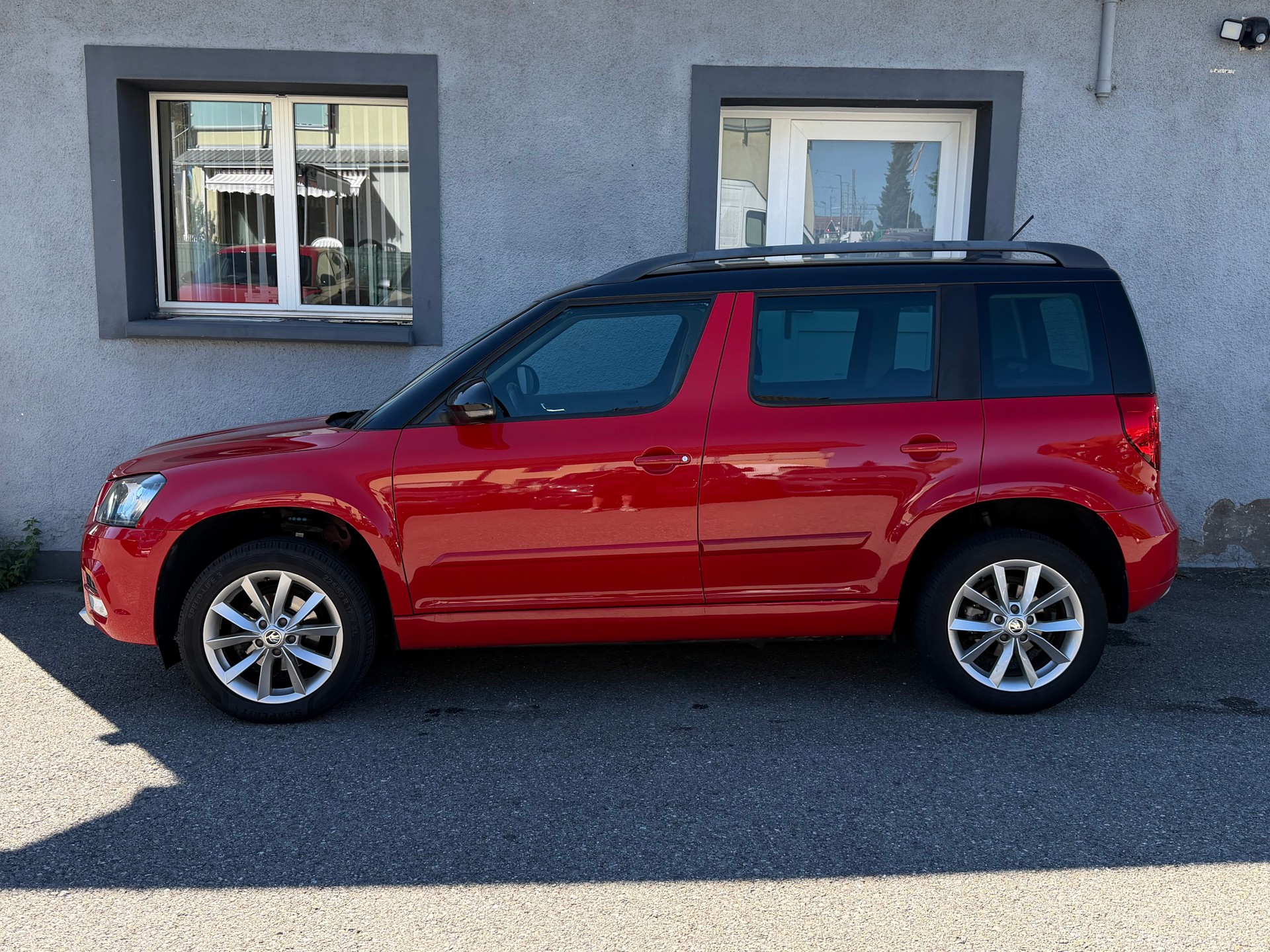 SKODA Yeti 1.4 TSI Ambition 4x2 DSG-image-2