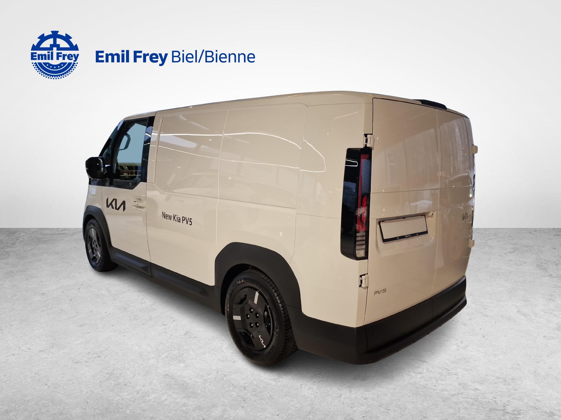KIA PV5 Cargo 71.2 kWh Plus-image-2