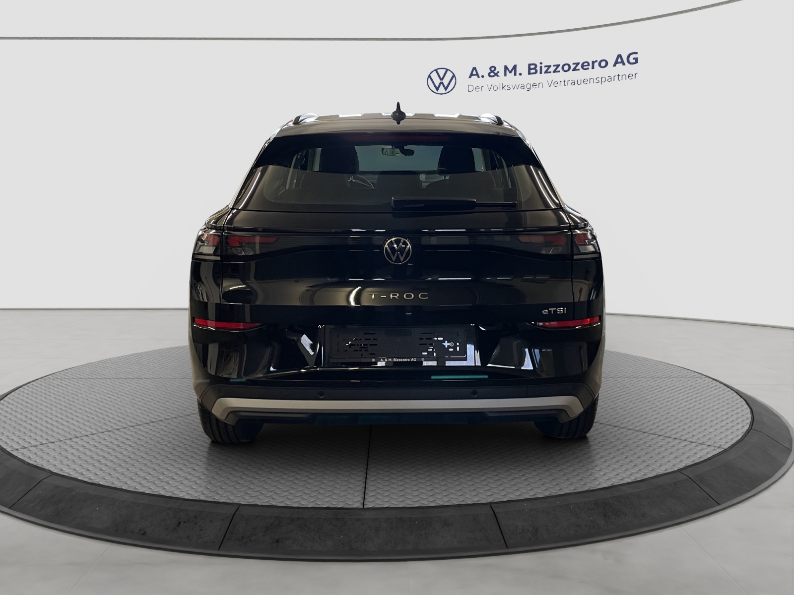 VW T-Roc 1.5 eTSI mHEV Trend DSG-image-3