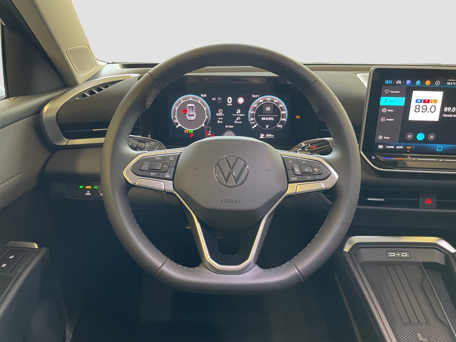 VW T-Roc 1.5 eTSI mHEV Trend DSG-image-9