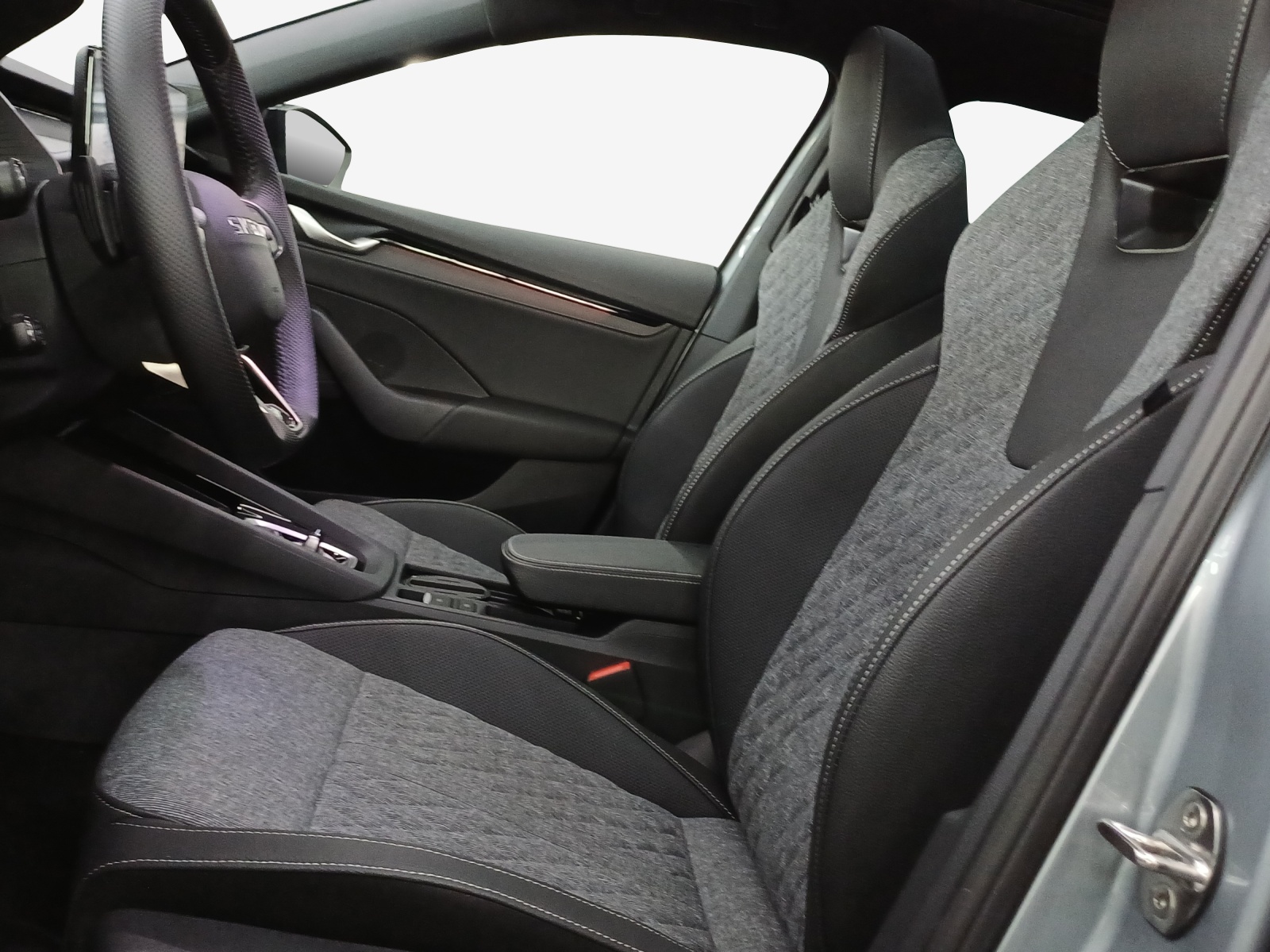 SKODA Octavia Combi 1.5 TSI mHEV DSG Sport Line-image-7