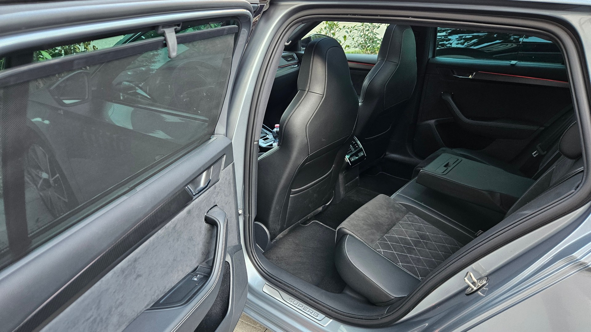 SKODA 2.0 TSI 280 SportLine 4x4 DSG-image-4