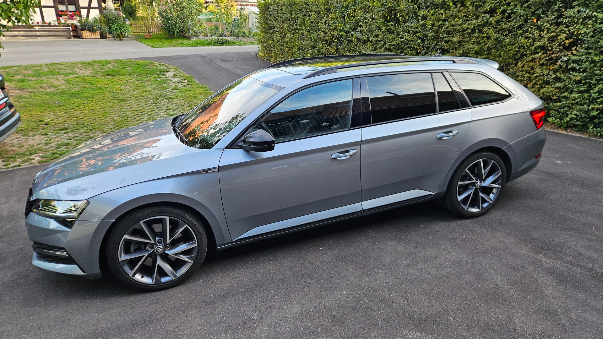 SKODA 2.0 TSI 280 SportLine 4x4 DSG-image-0
