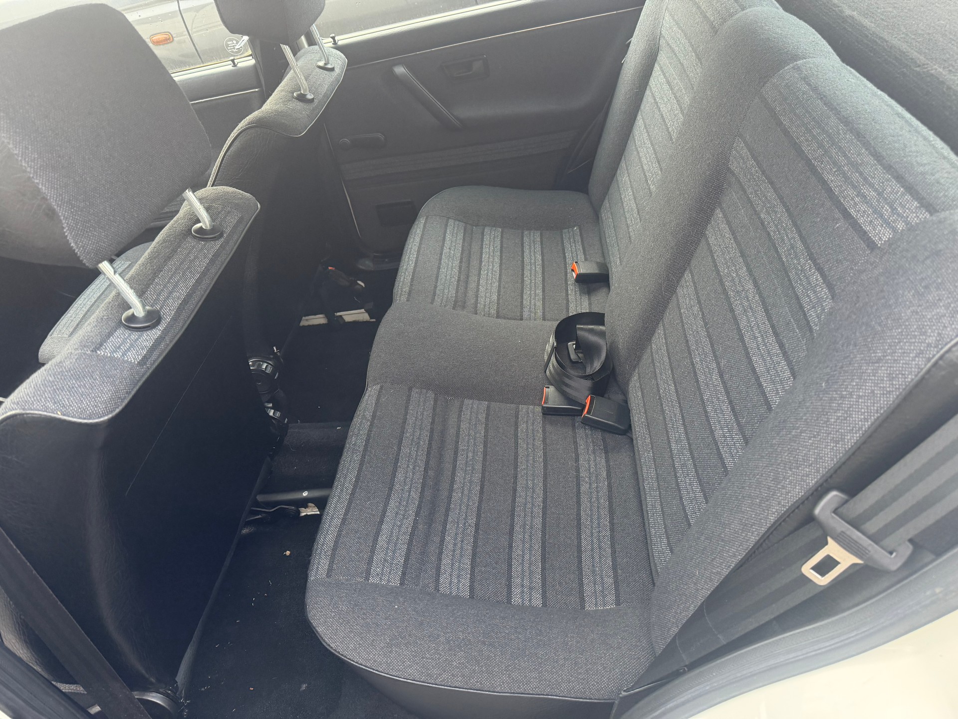 VW Golf 1800 GL-image-7
