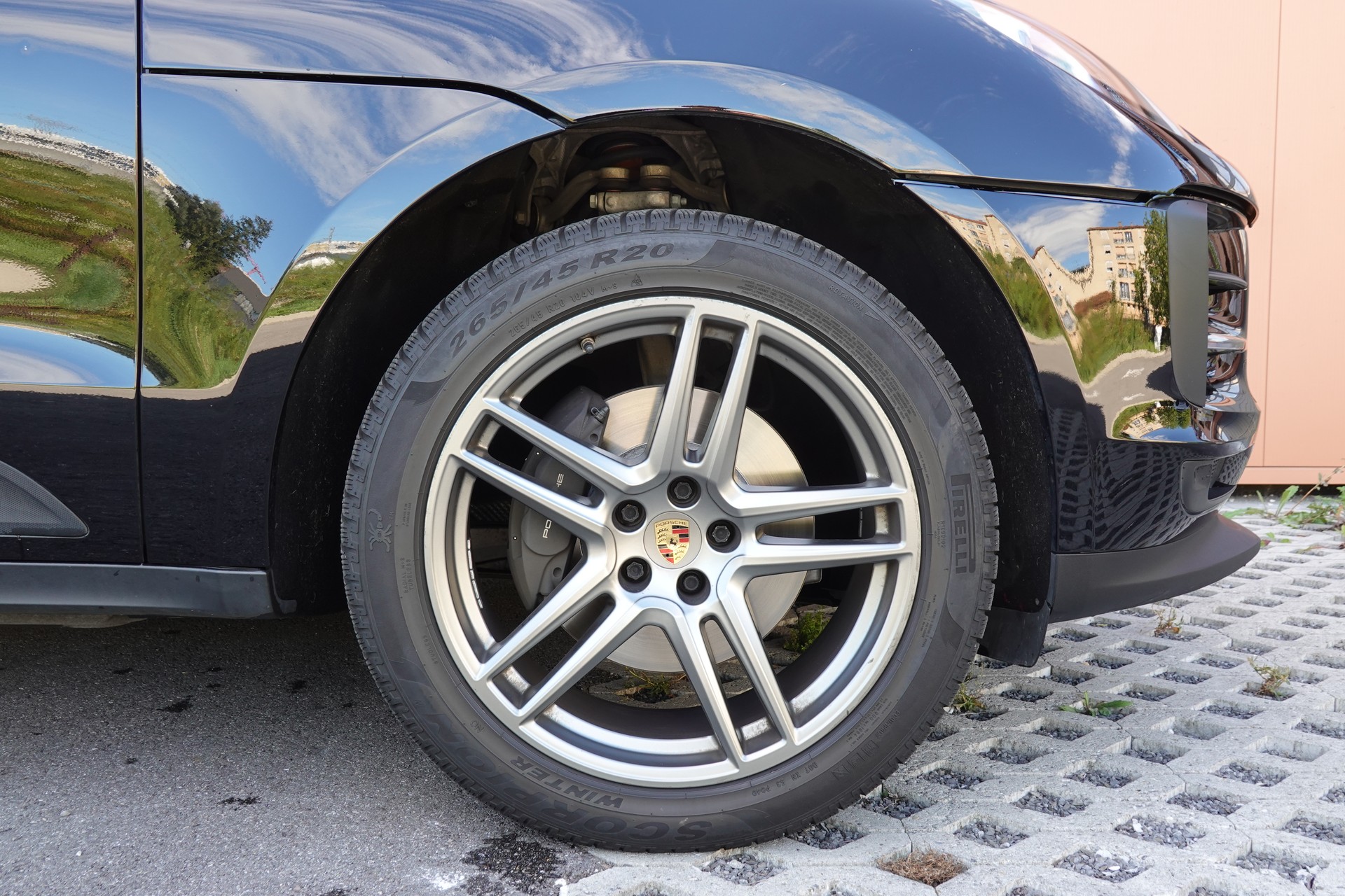 PORSCHE Macan PDK "* CH Auto * Sièges Chauffants * Tempomat Adaptatif * Caméra + Capteurs * Phares LED *"-image-4