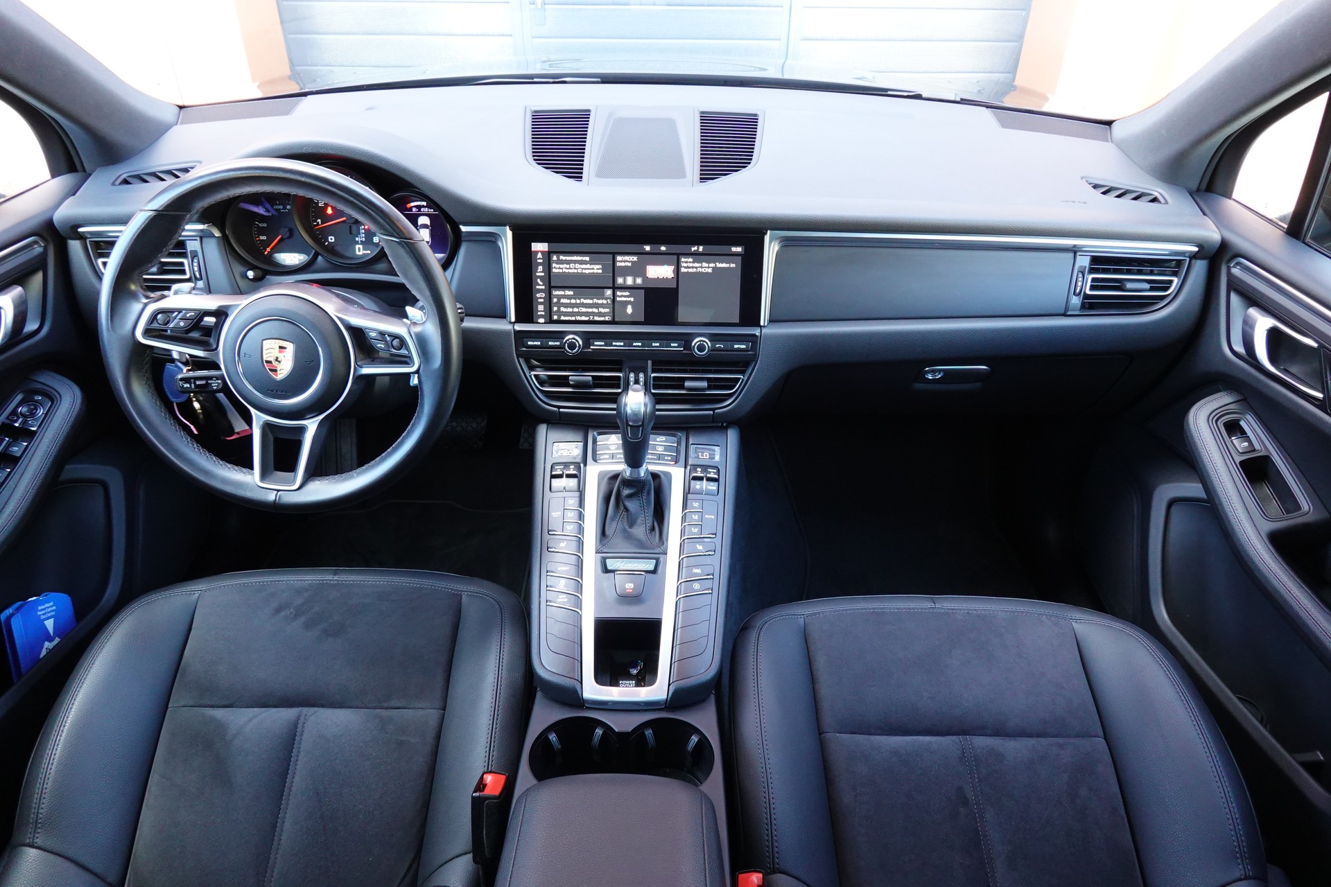 PORSCHE Macan PDK "* CH Auto * Sièges Chauffants * Tempomat Adaptatif * Caméra + Capteurs * Phares LED *"-image-10